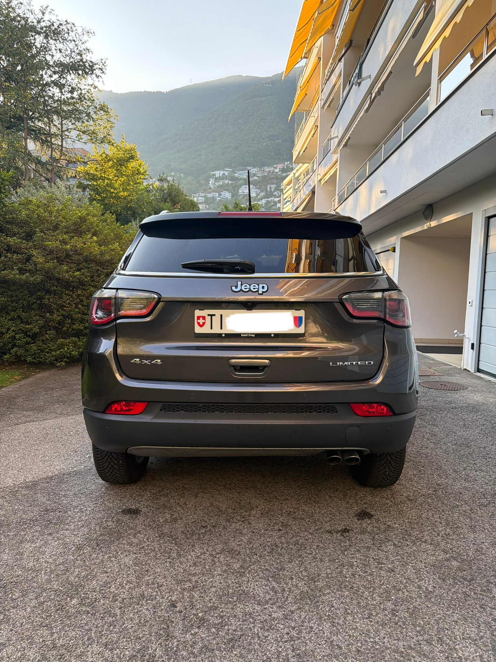 JEEP 2.0 CRD Limited AWD-image-3