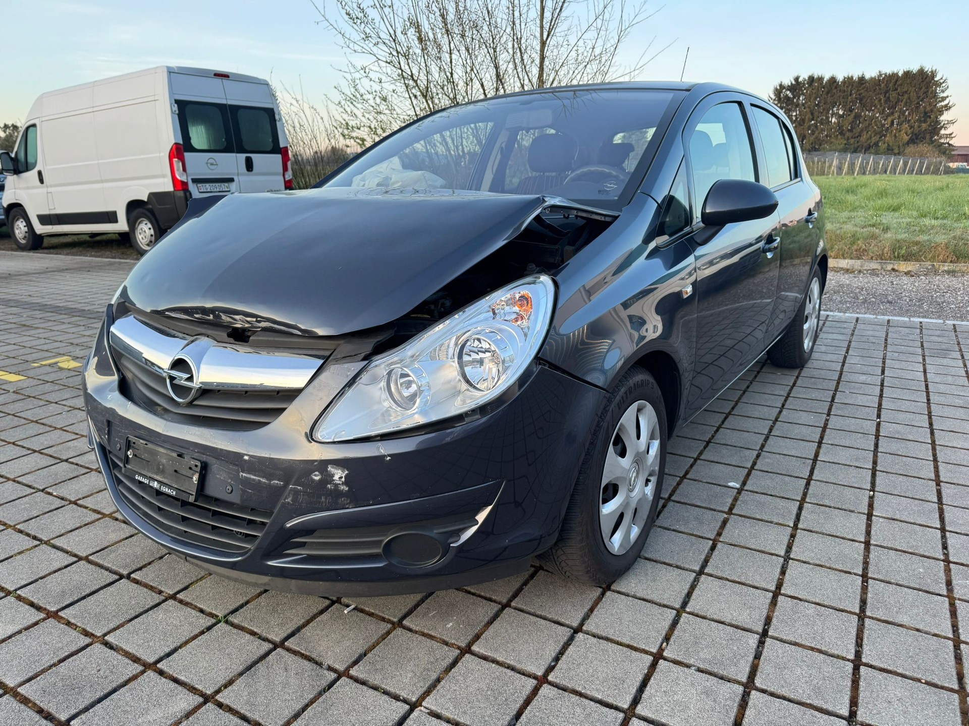 OPEL Corsa 1.2 TP Enjoy-image-0