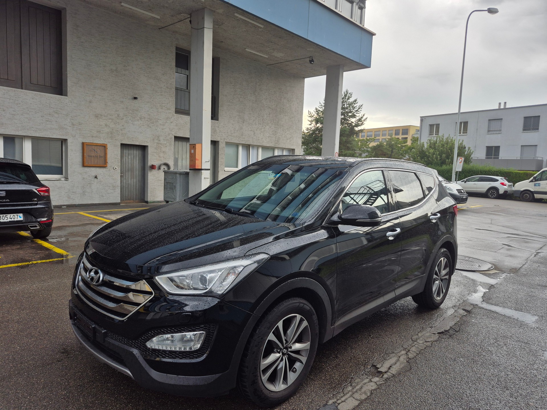 HYUNDAI Santa Fe 2.2 CRDI Premium 4WD Automatic-image-0