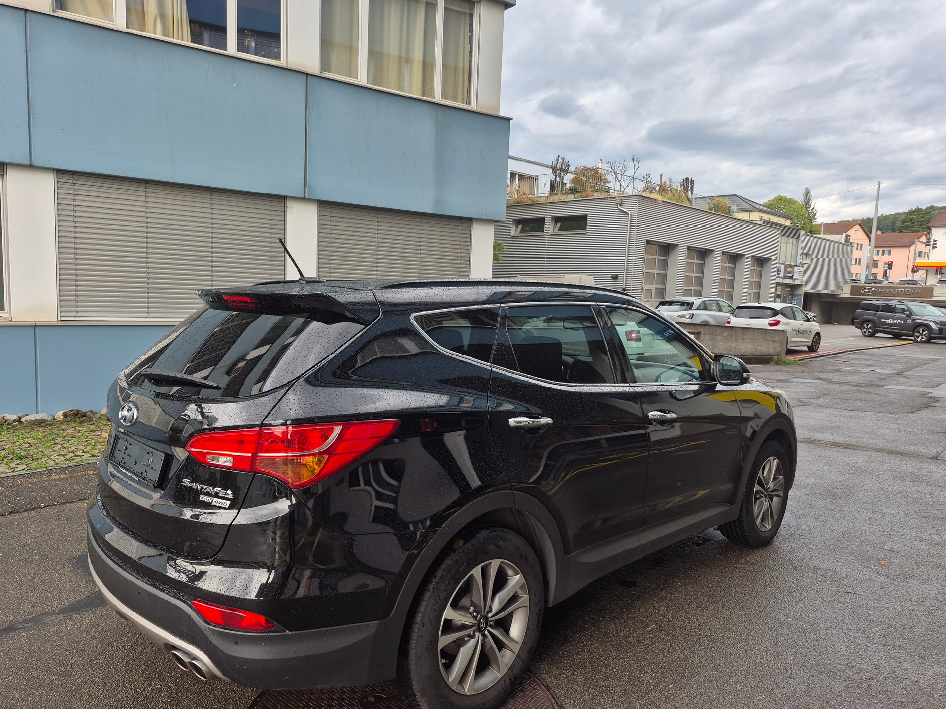 HYUNDAI Santa Fe 2.2 CRDI Premium 4WD Automatic-image-3