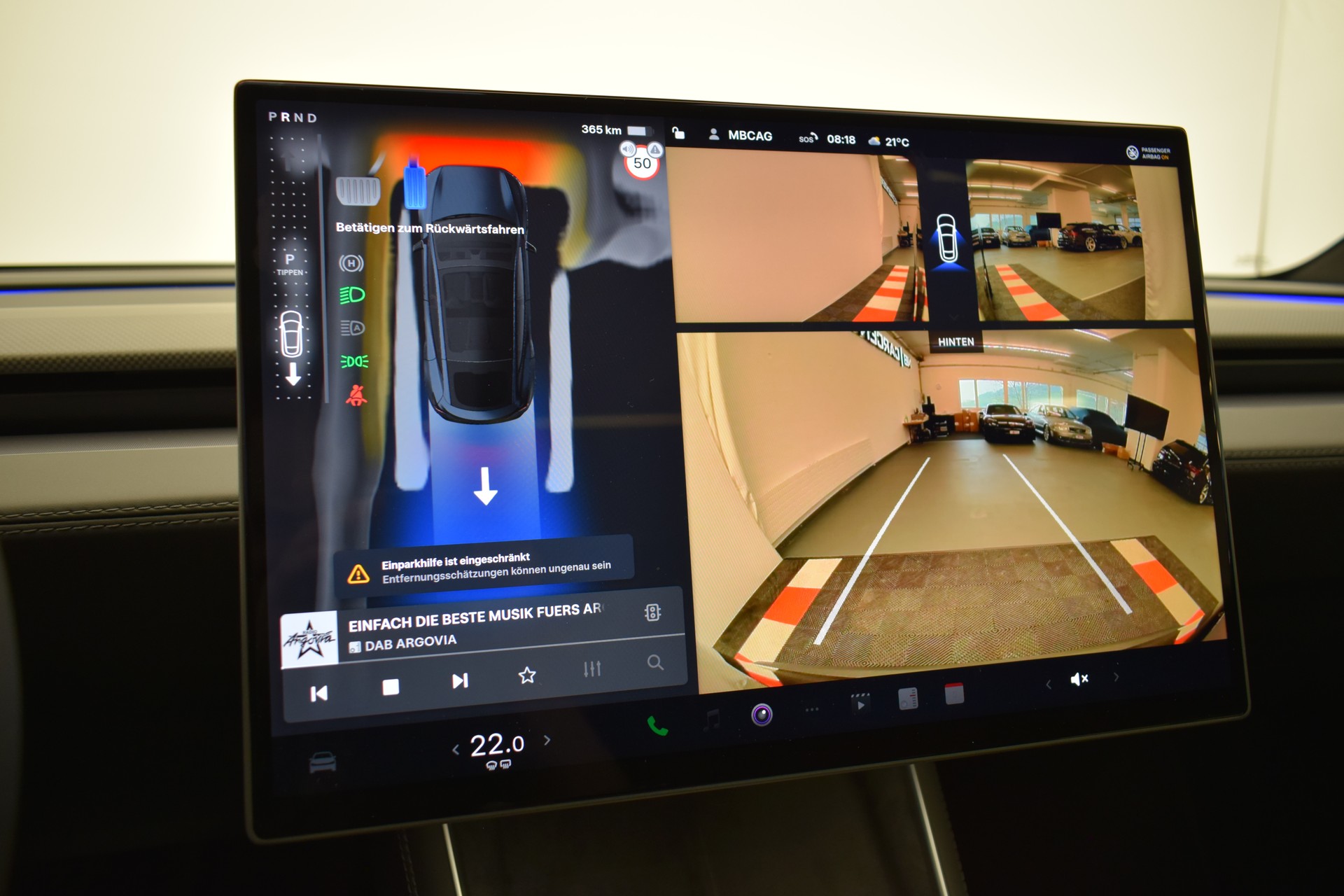 TESLA Model Y Performance AWD 626PS, Neuwagen, CH Typenschein "stealth grey"-image-21