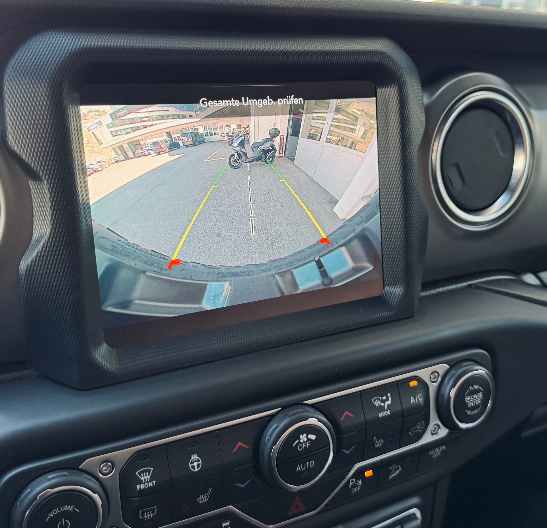 JEEP Wrangler 2.0 Rubicon Automatic-image-17
