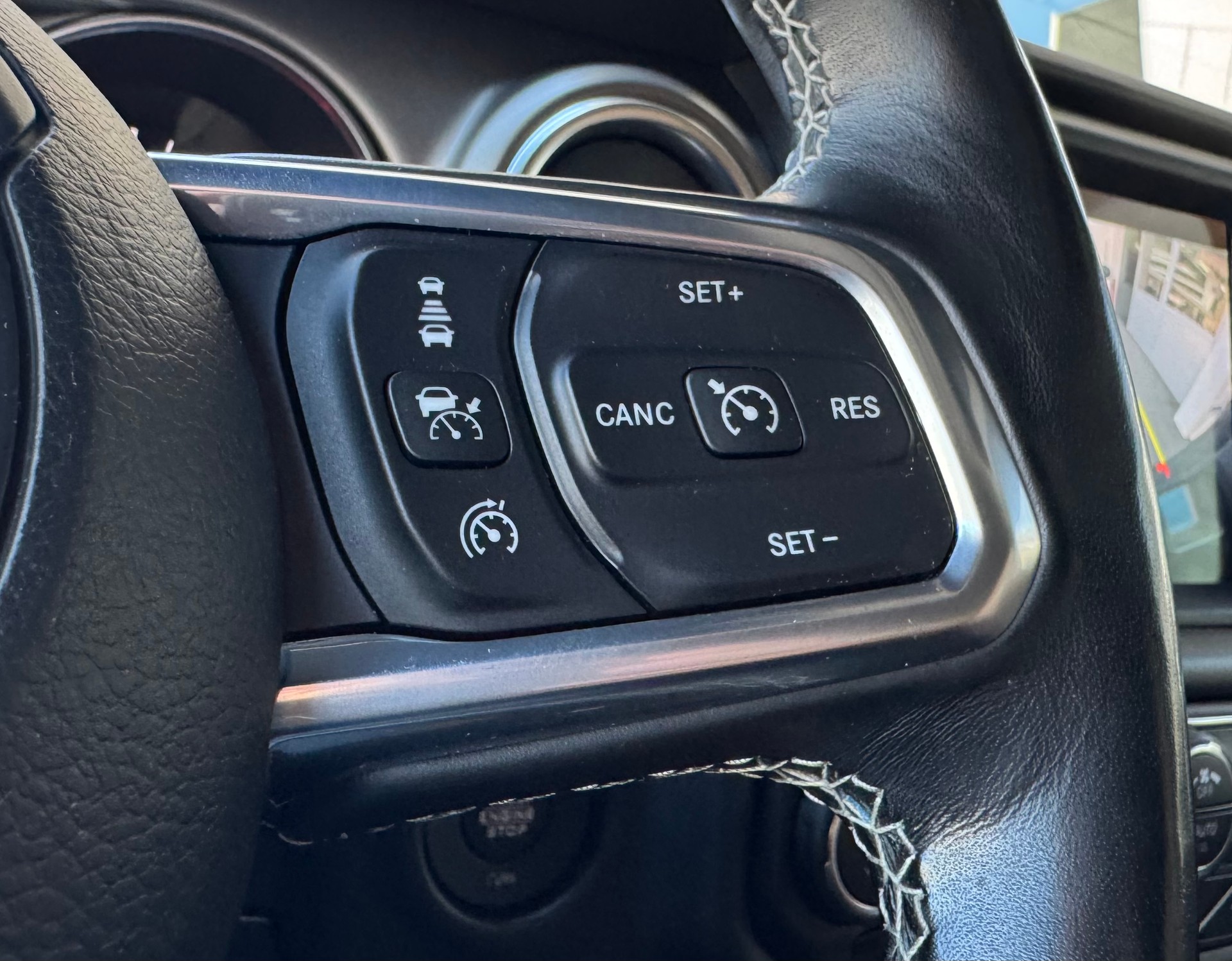 JEEP Wrangler 2.0 Rubicon Automatic-image-15