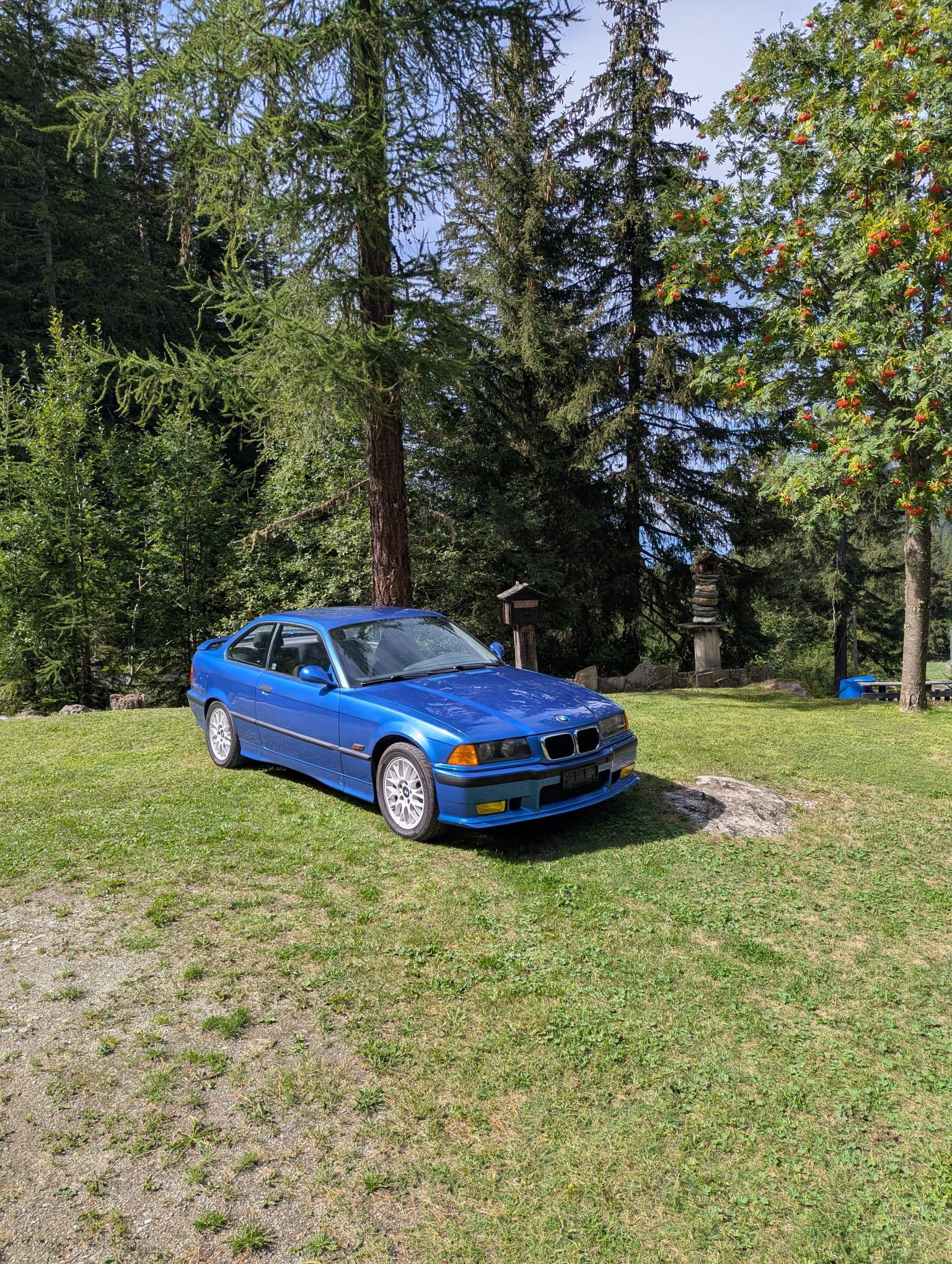 BMW 328i-image-0