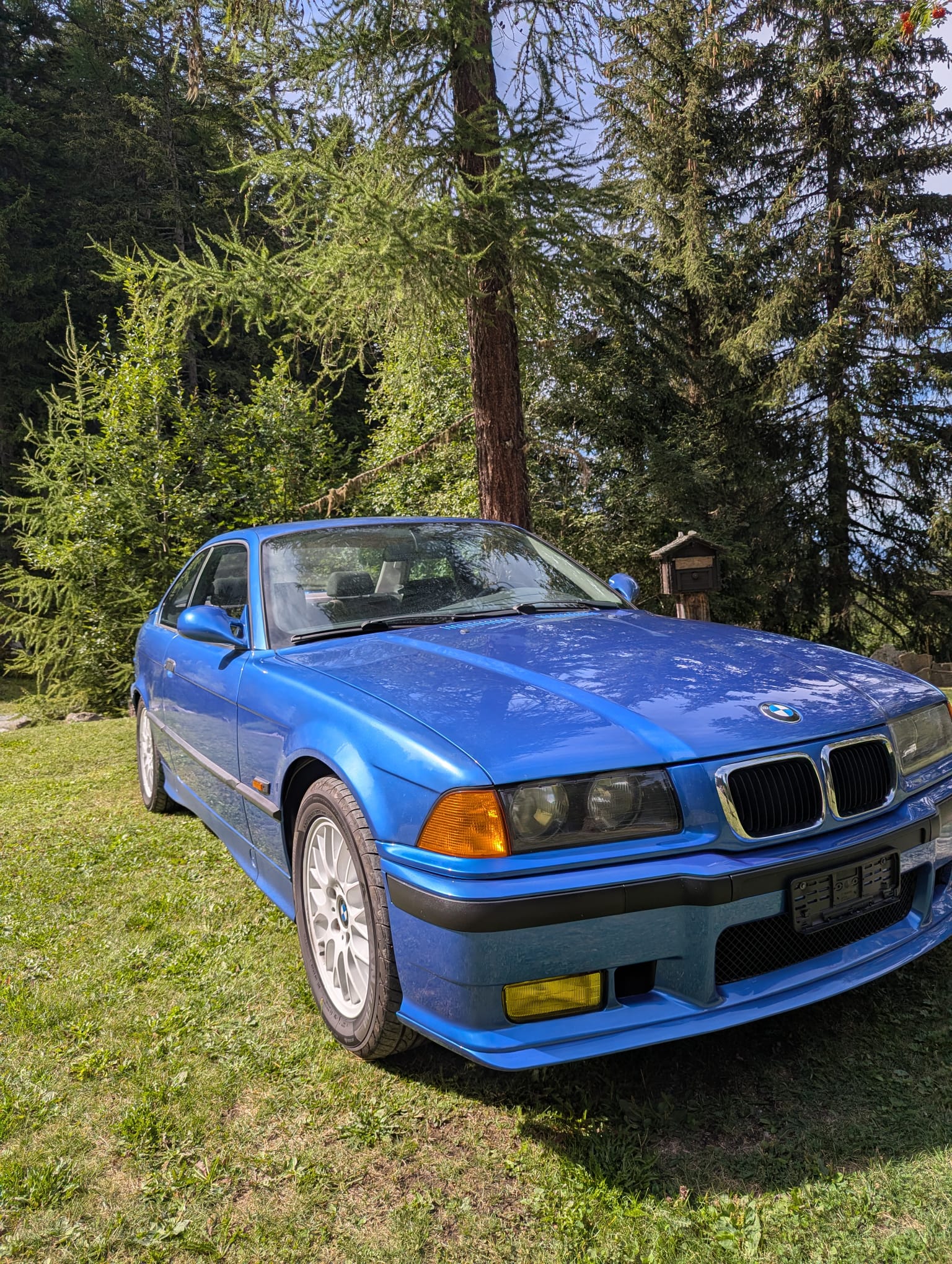BMW 328i-image-3