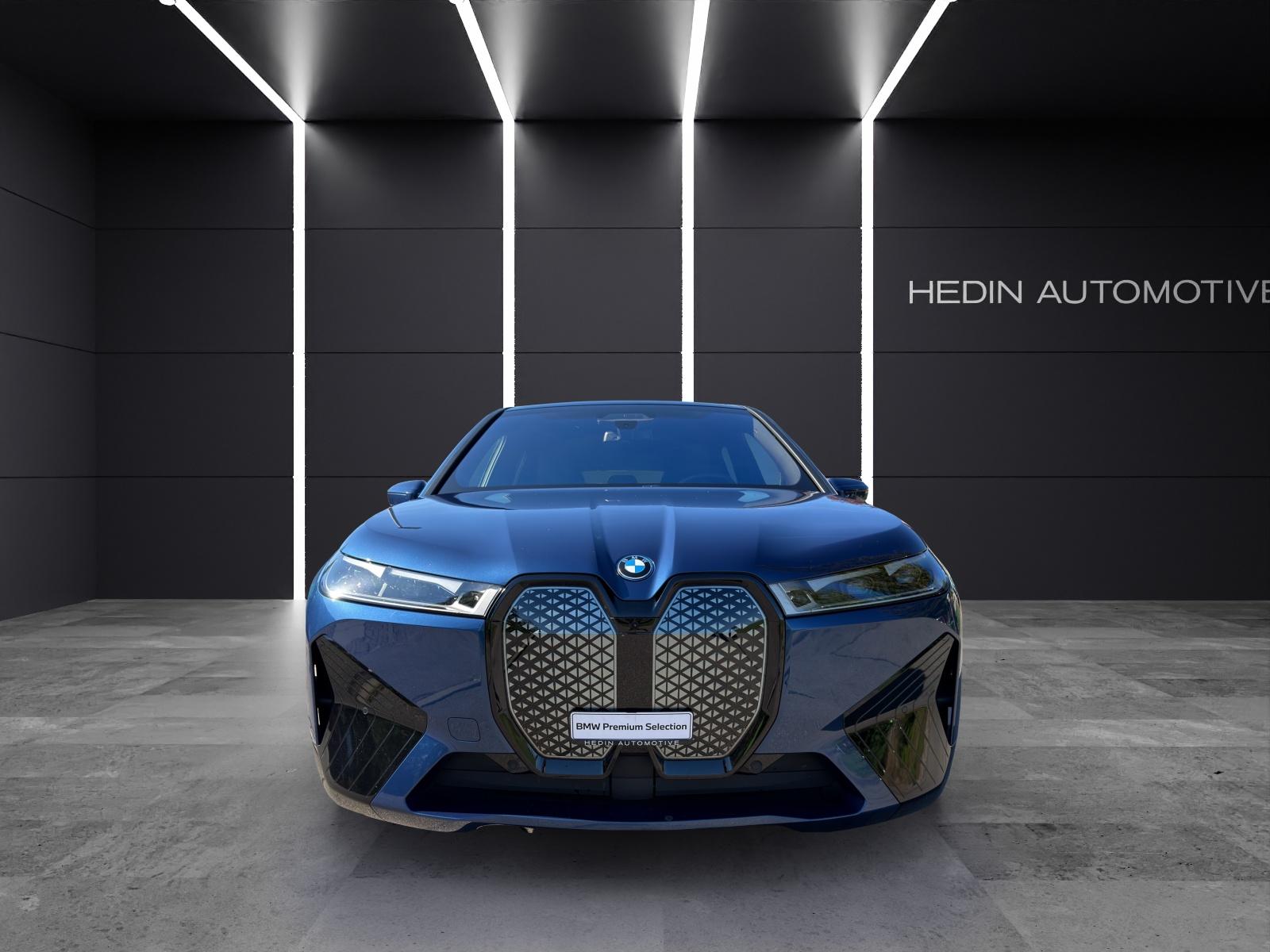 BMW iX I20 xDrive40-image-6