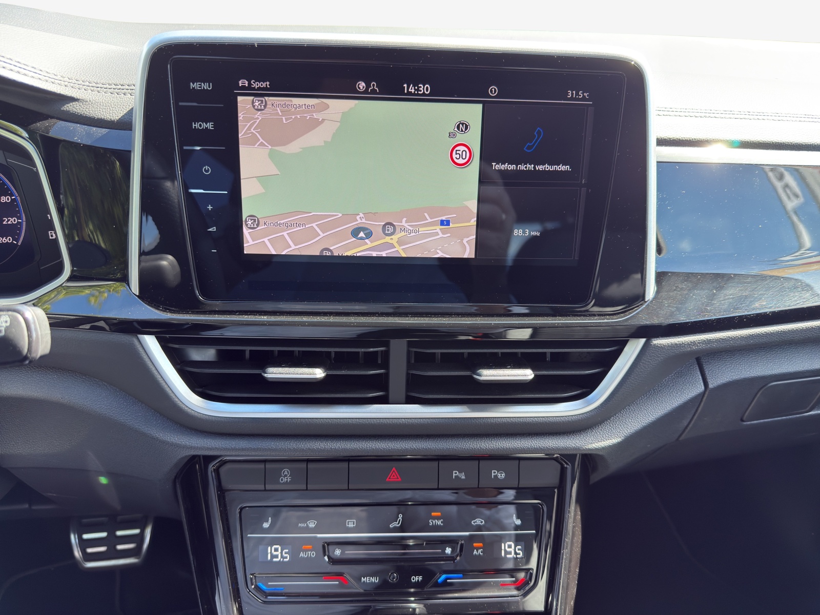 VW T-Roc 2.0 TSI R-Line DSG 4Motion-image-10