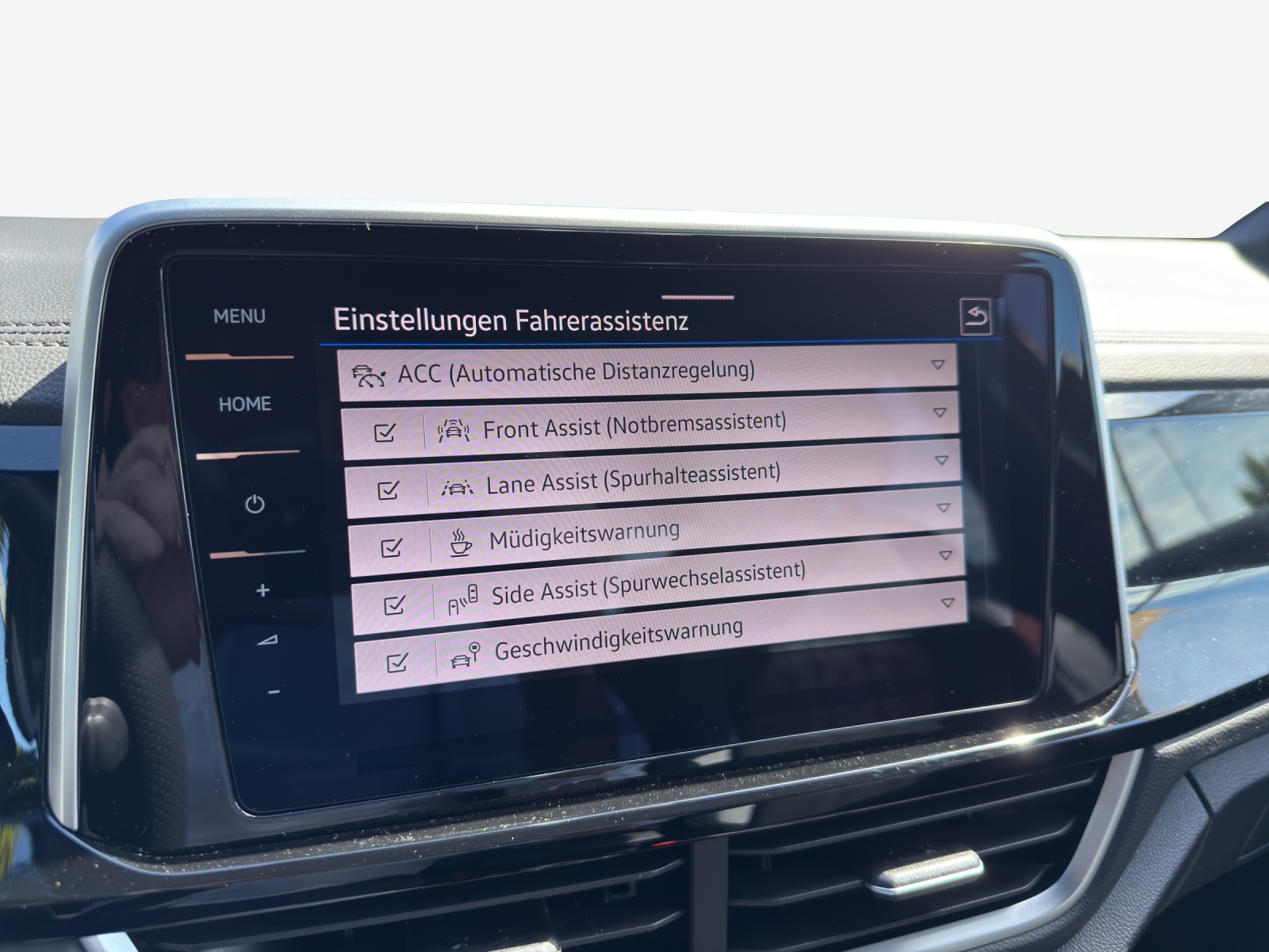 VW T-Roc 2.0 TSI R-Line DSG 4Motion-image-15