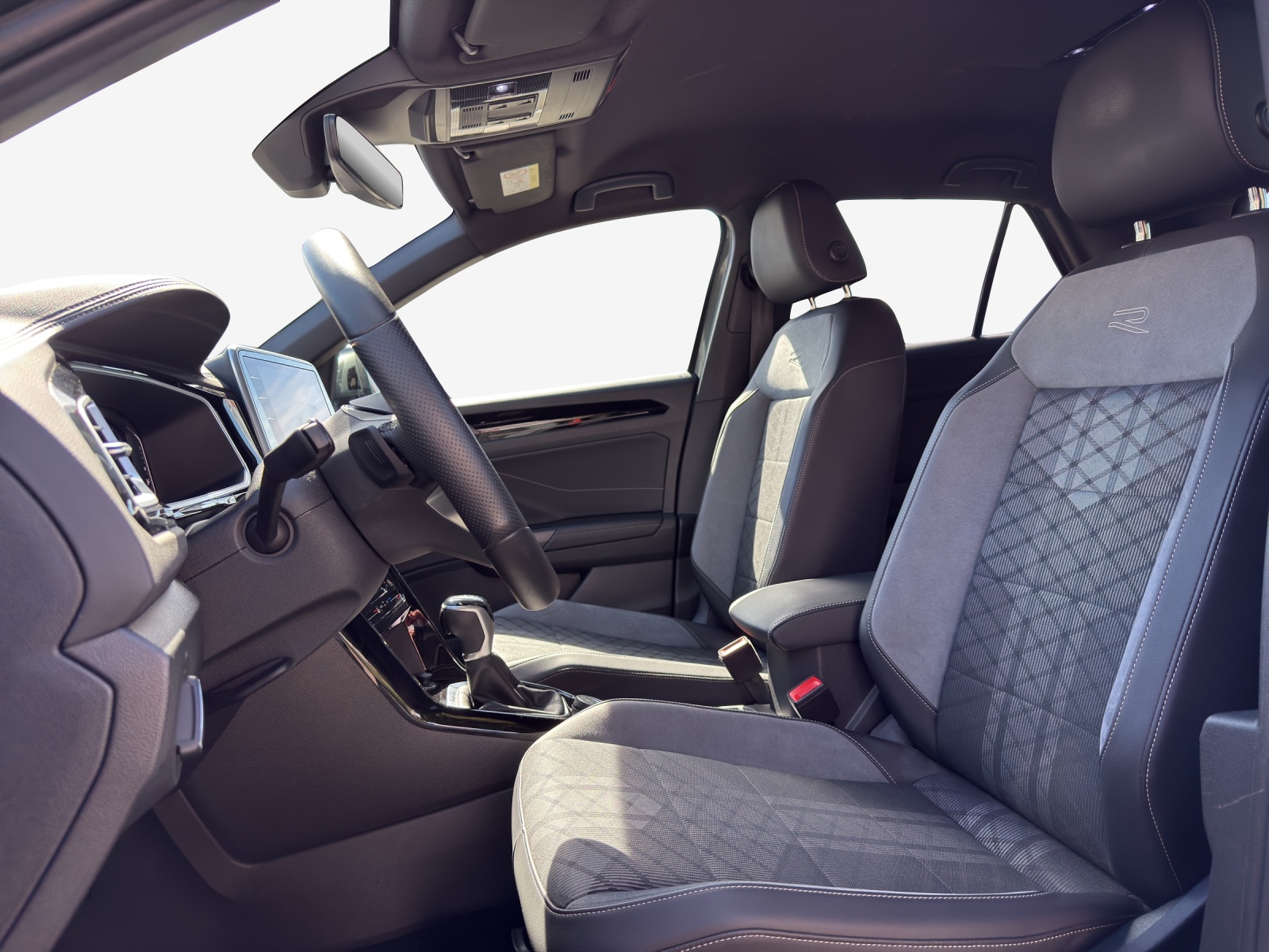 VW T-Roc 2.0 TSI R-Line DSG 4Motion-image-7