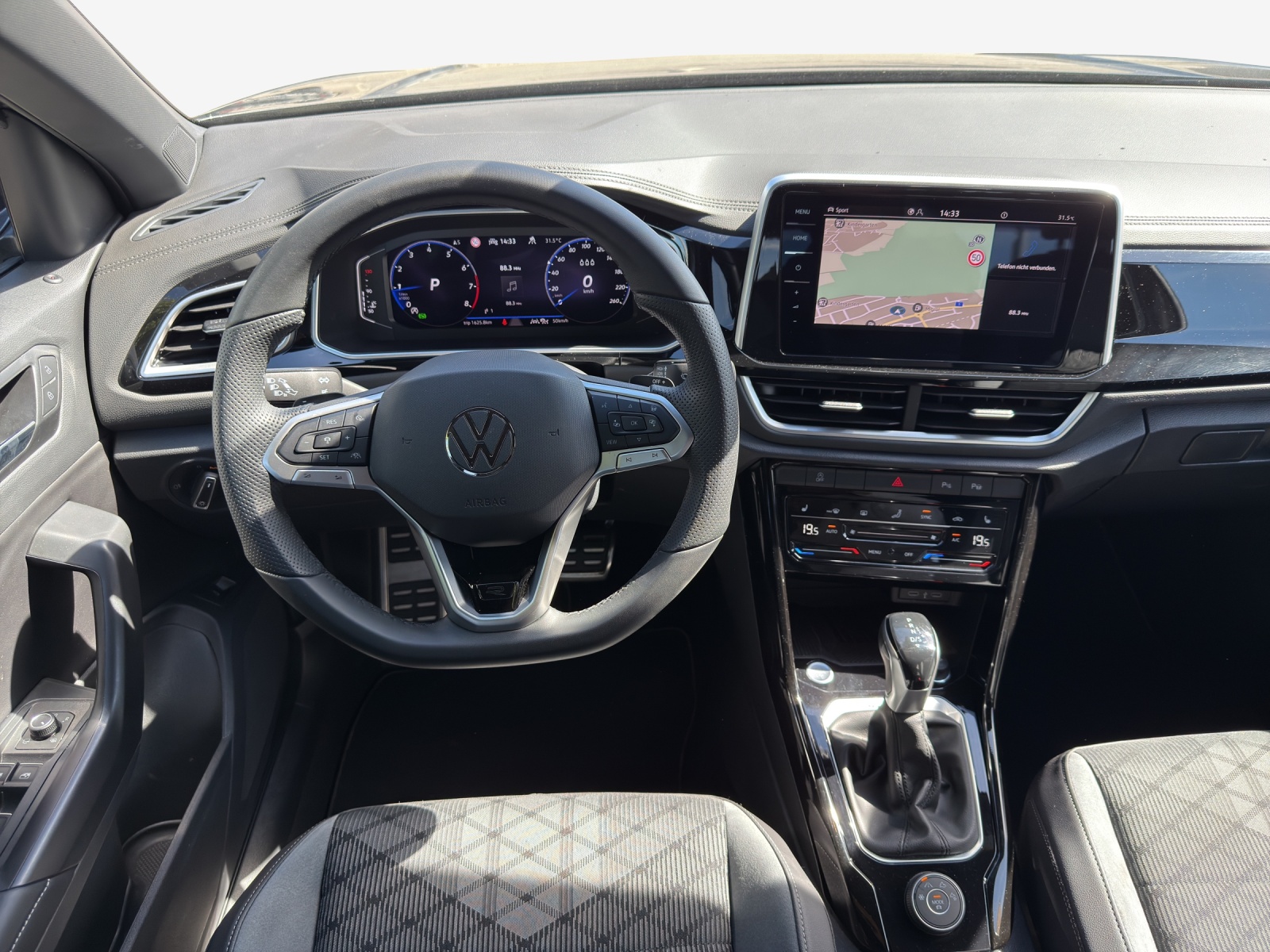 VW T-Roc 2.0 TSI R-Line DSG 4Motion-image-8