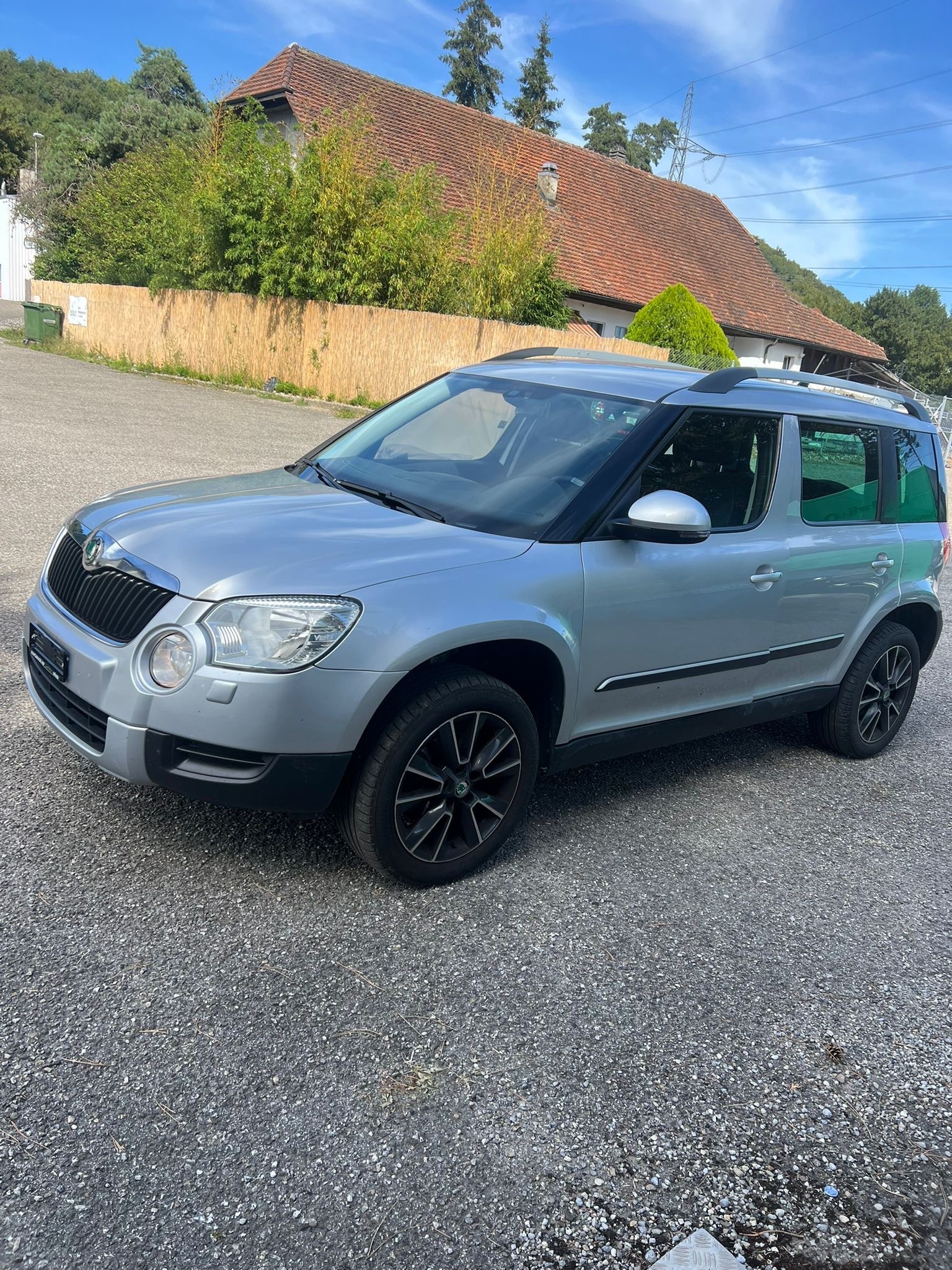 SKODA Yeti 2.0 TDI AllDrive 4x4 DSG-showroom-element-1