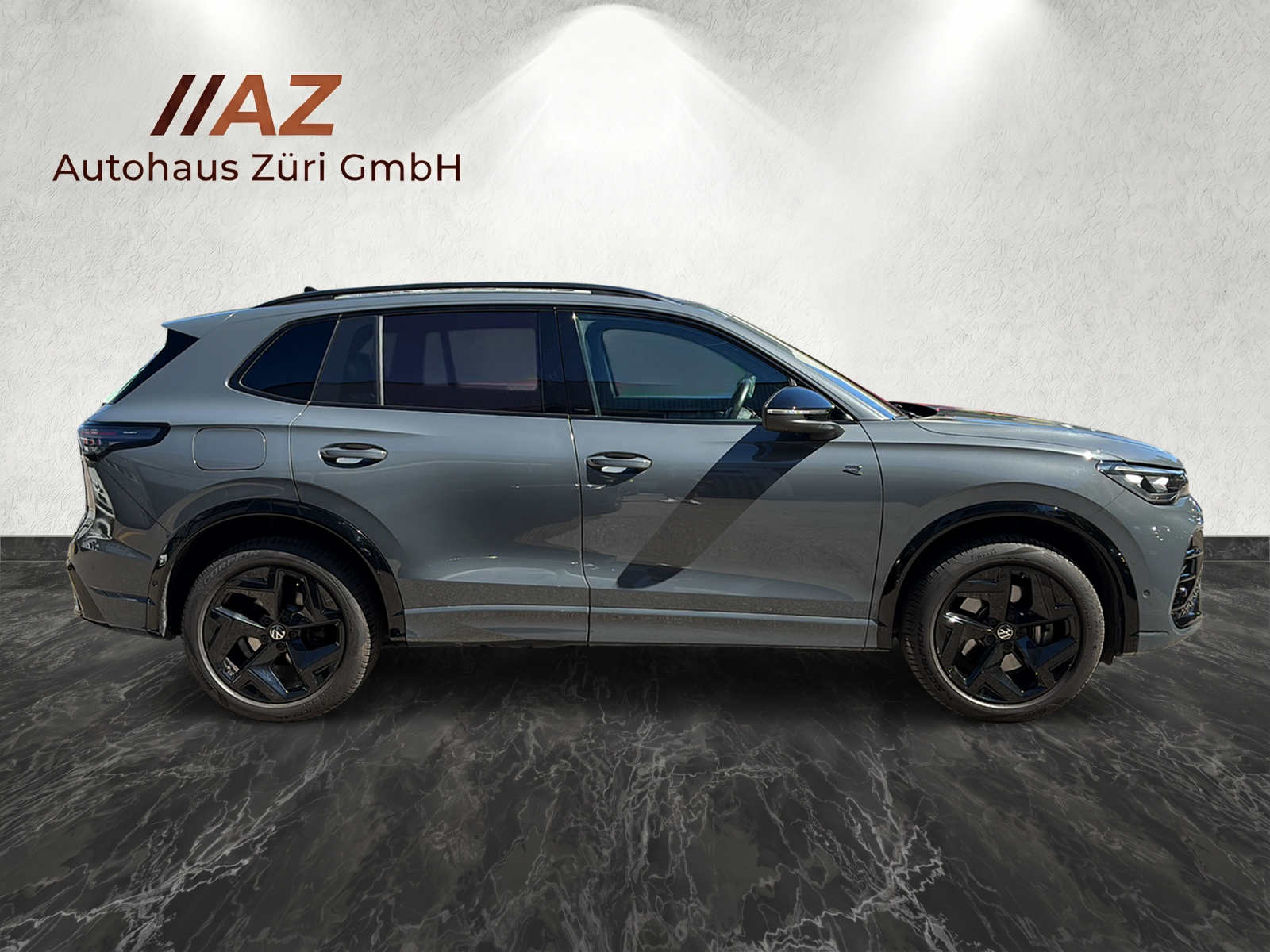 VW Tiguan 2.0 TDI SCR R-Line 4Motion DSG-image-5