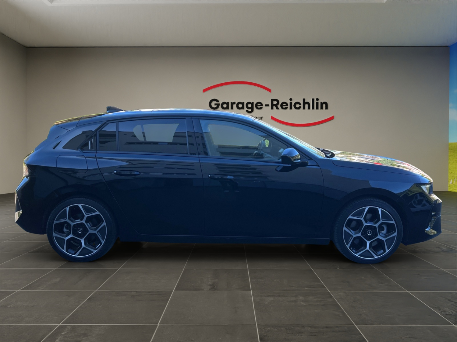 OPEL Astra 1.6 T PHEV 180 Swiss Premium-image-5