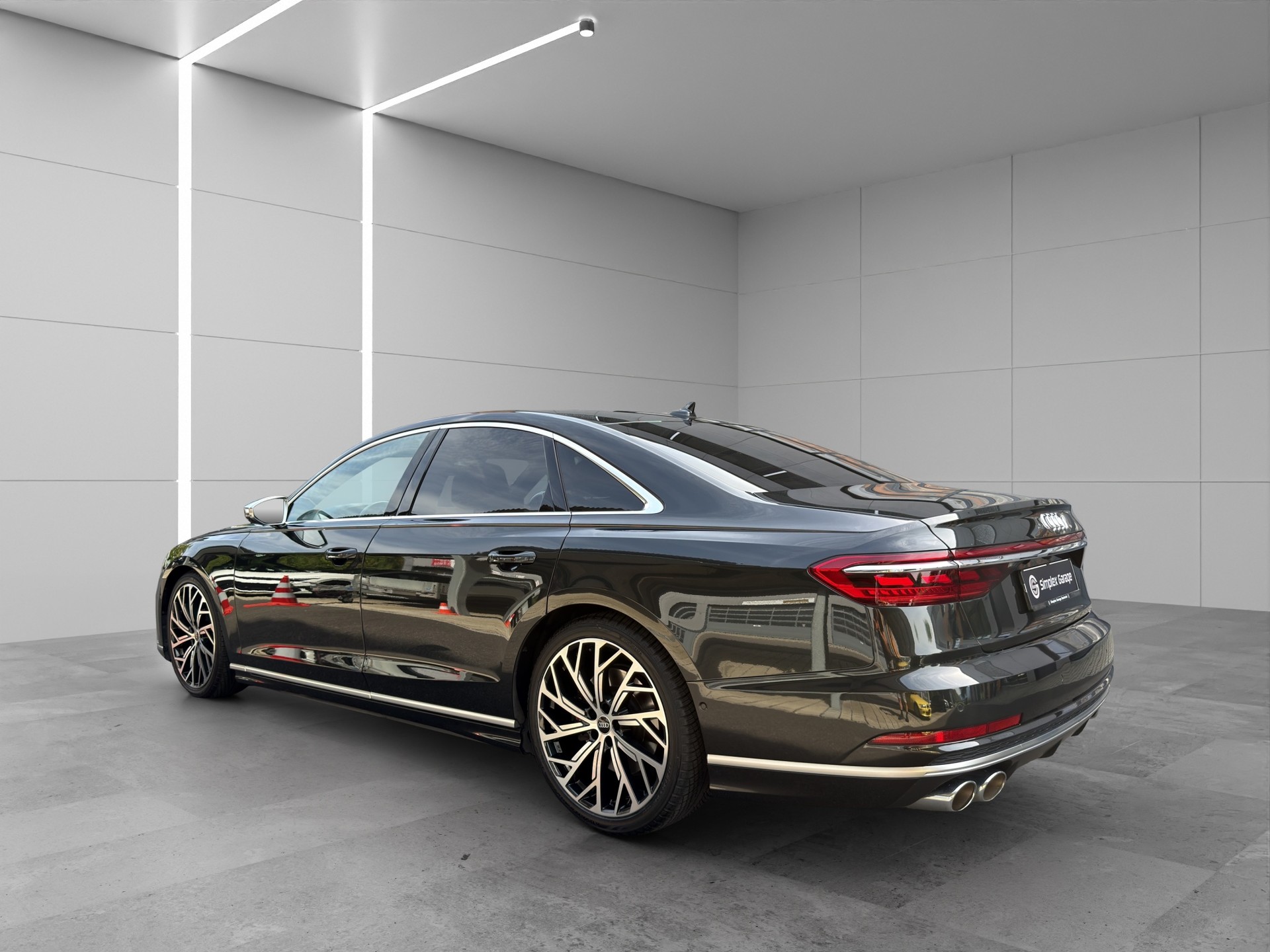 AUDI S8 TFSI quattro tiptronic-image-2