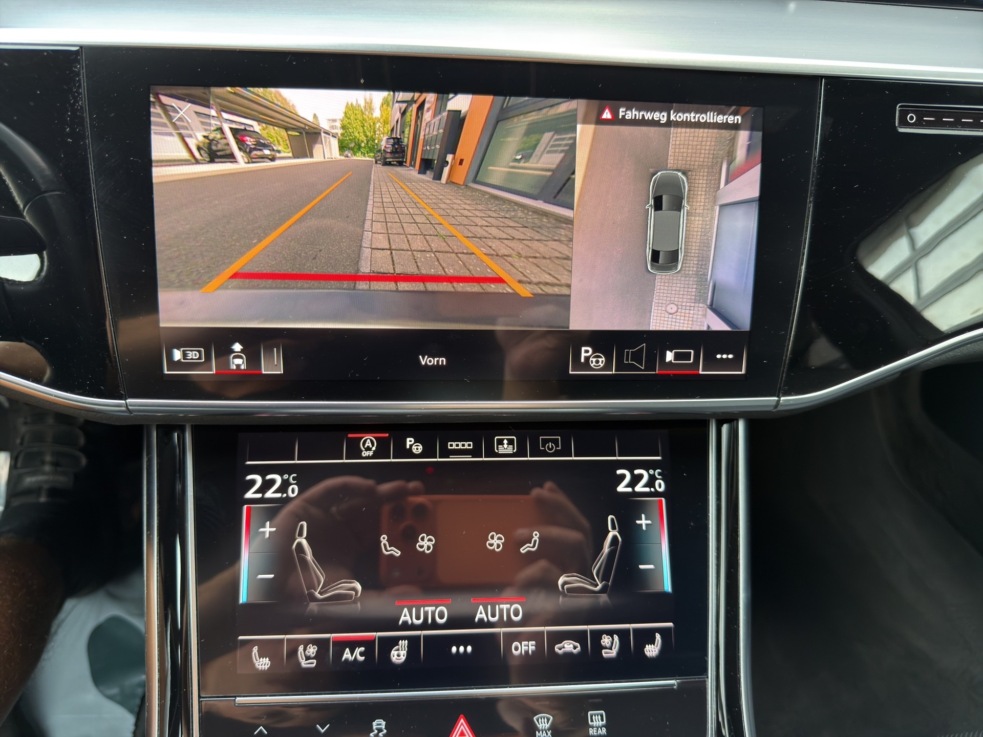 AUDI S8 TFSI quattro tiptronic-image-14