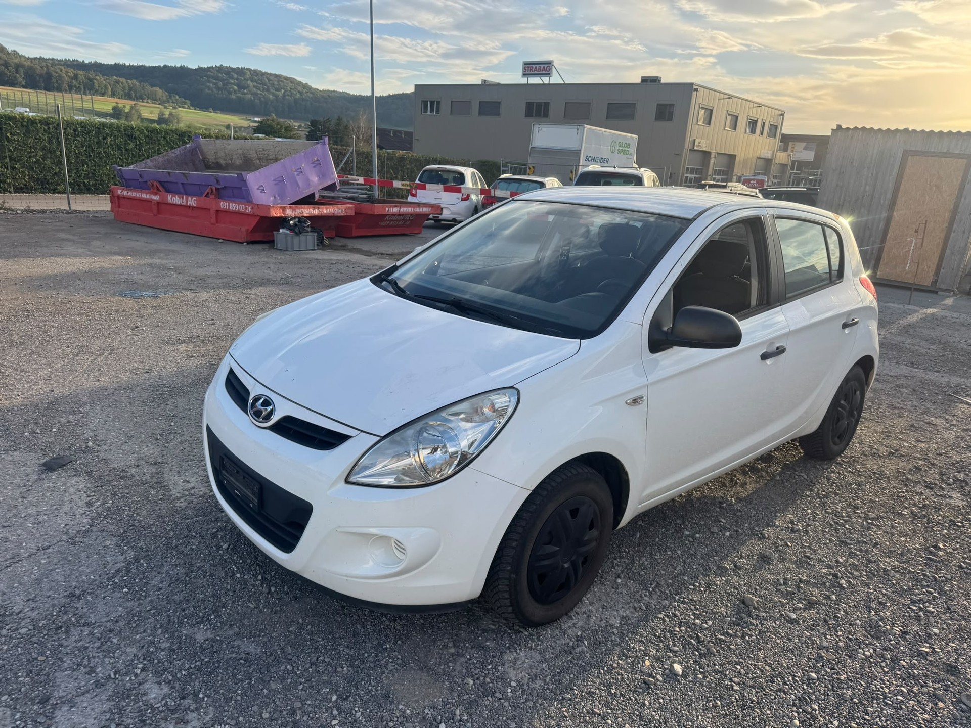 HYUNDAI i20 1.4 Style-image-1