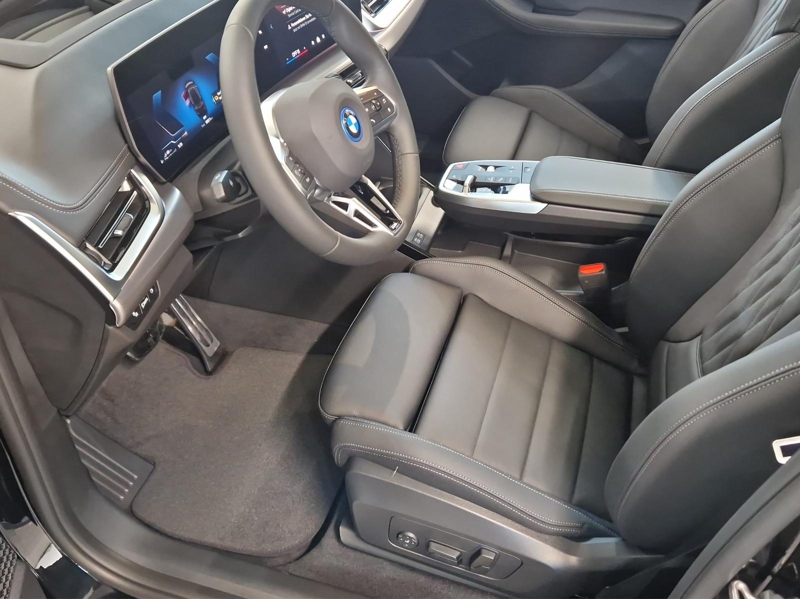 BMW 225e xDrive Active Tourer M Sport-image-10