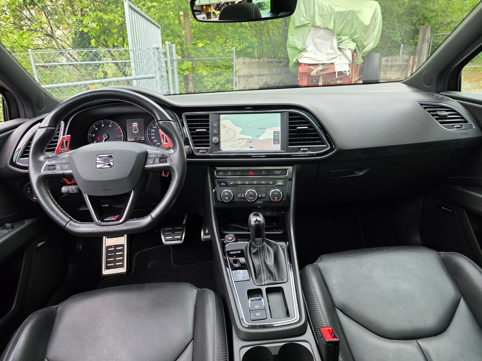 SEAT Leon ST 2.0 TSI Cupra 300 4 Drive DSG-image-16