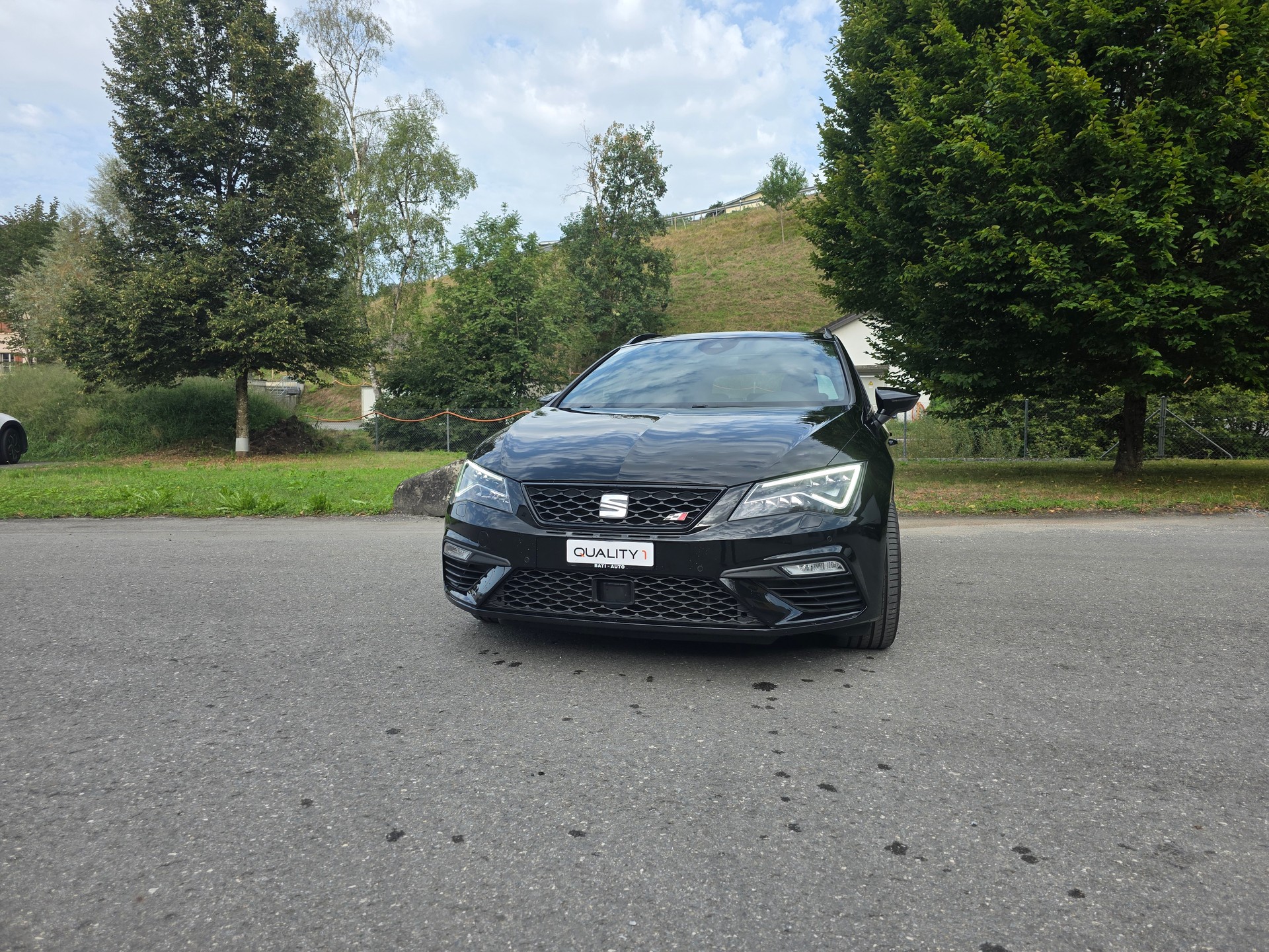 SEAT Leon ST 2.0 TSI Cupra 300 4 Drive DSG-showroom-element-2
