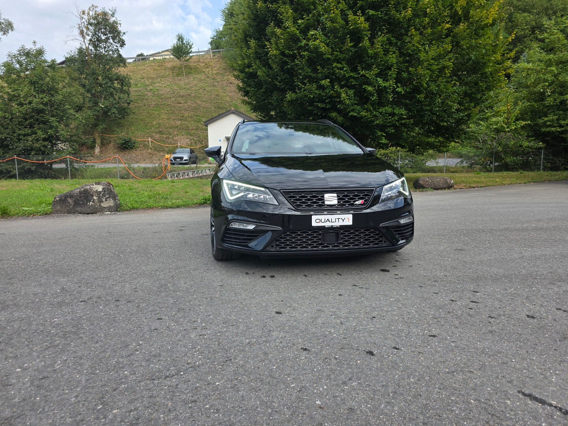 SEAT Leon ST 2.0 TSI Cupra 300 4 Drive DSG-showroom-element-1