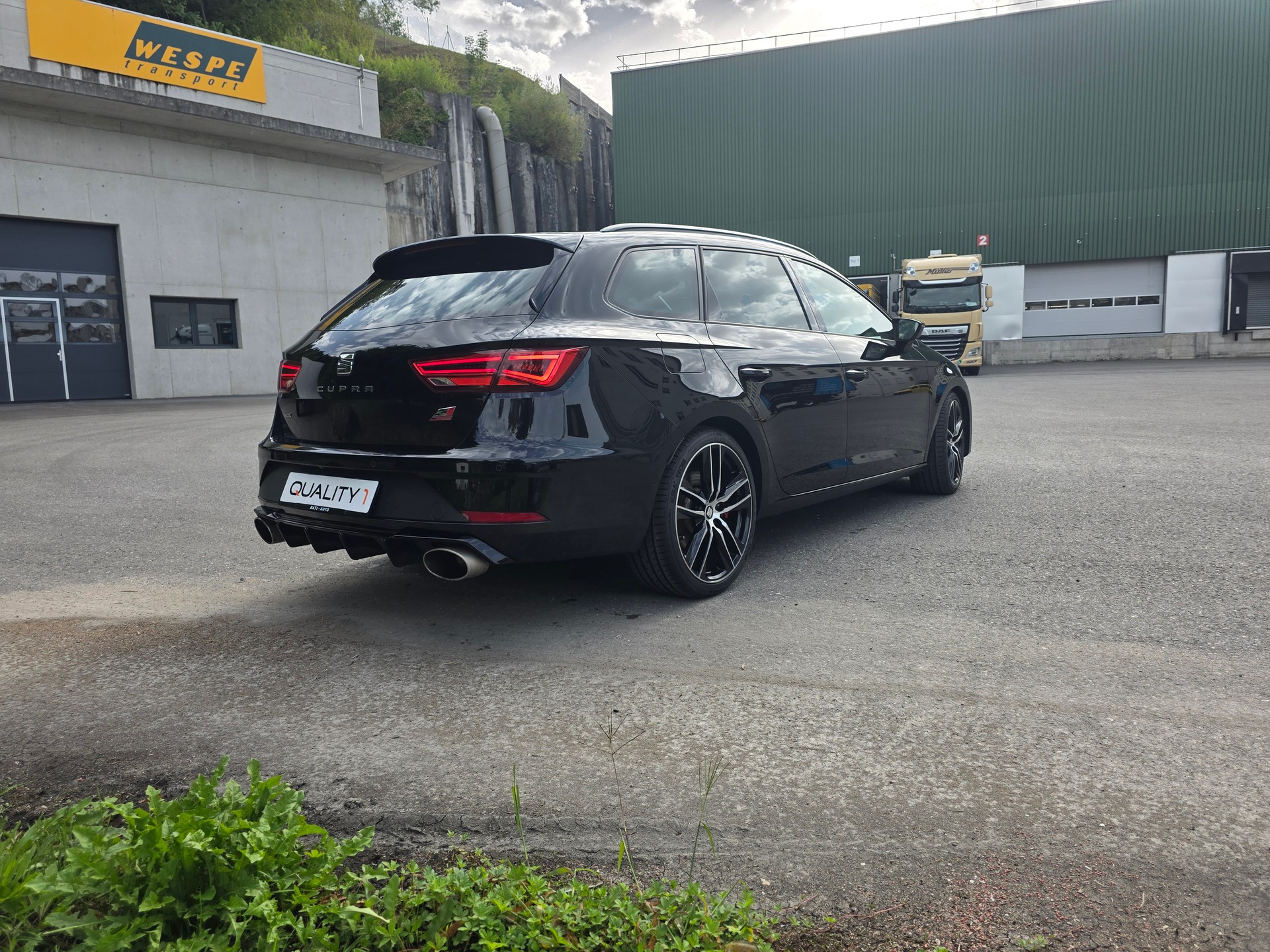 SEAT Leon ST 2.0 TSI Cupra 300 4 Drive DSG-image-13
