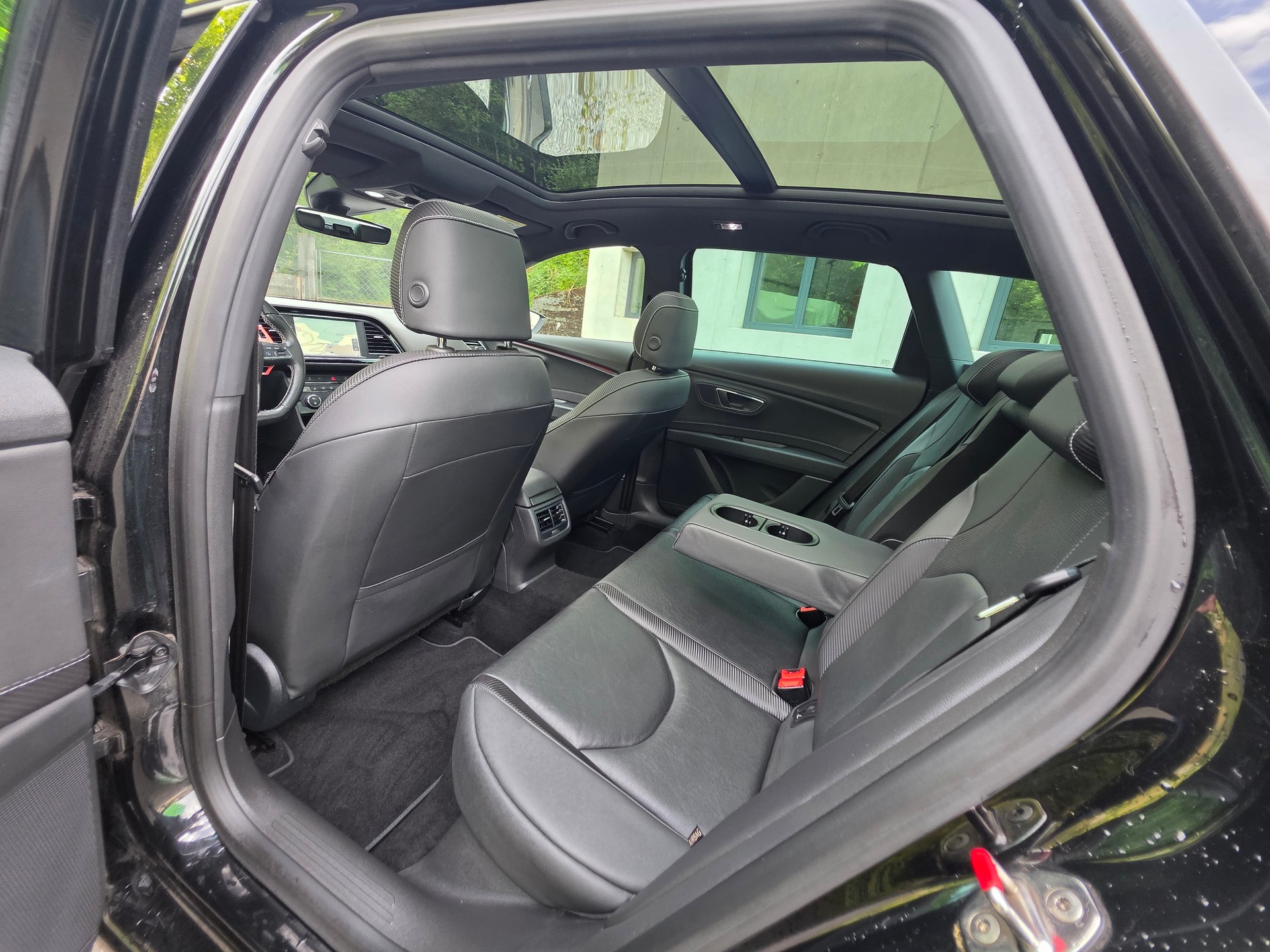 SEAT Leon ST 2.0 TSI Cupra 300 4 Drive DSG-image-19