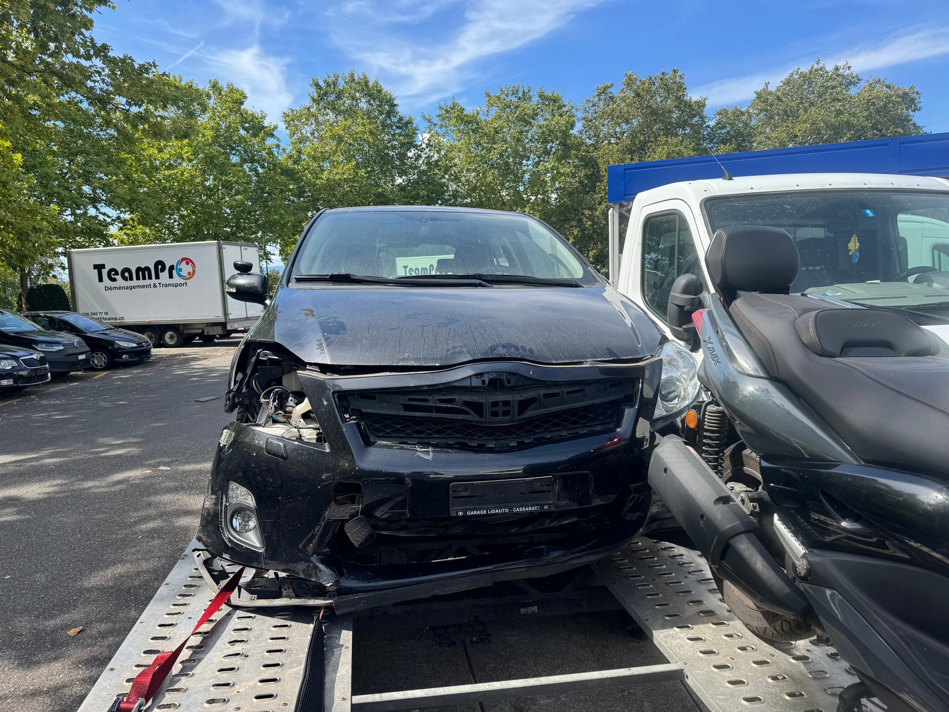 TOYOTA Auris 1.8 16V HSD Linea Sol Premium-showroom-element-3