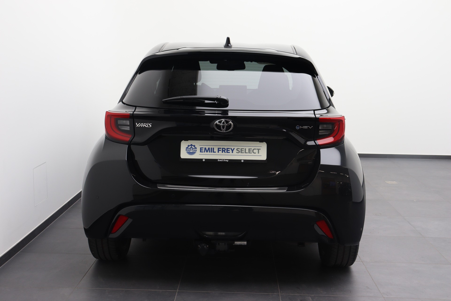 TOYOTA Yaris 1.5 VVT-i HSD Premium-image-4