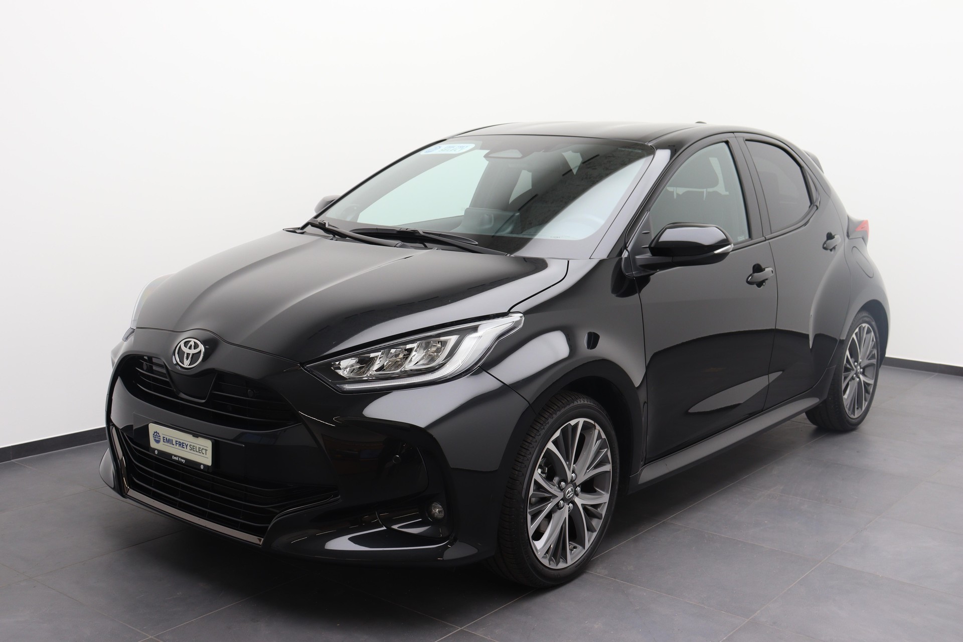 TOYOTA Yaris 1.5 VVT-i HSD Premium