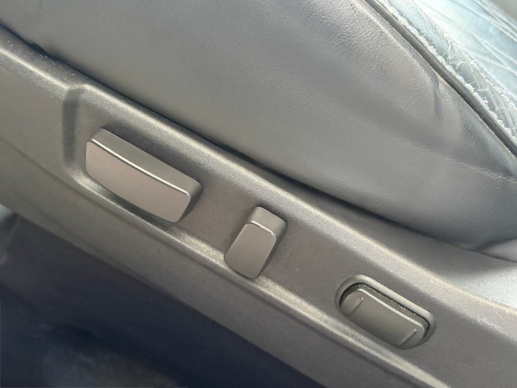 MITSUBISHI Outlander 2.4 PHEV Diamond 4WD Automatic-image-5
