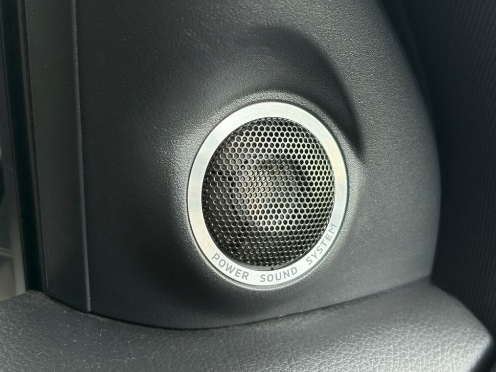 MITSUBISHI Outlander 2.4 PHEV Diamond 4WD Automatic-image-6