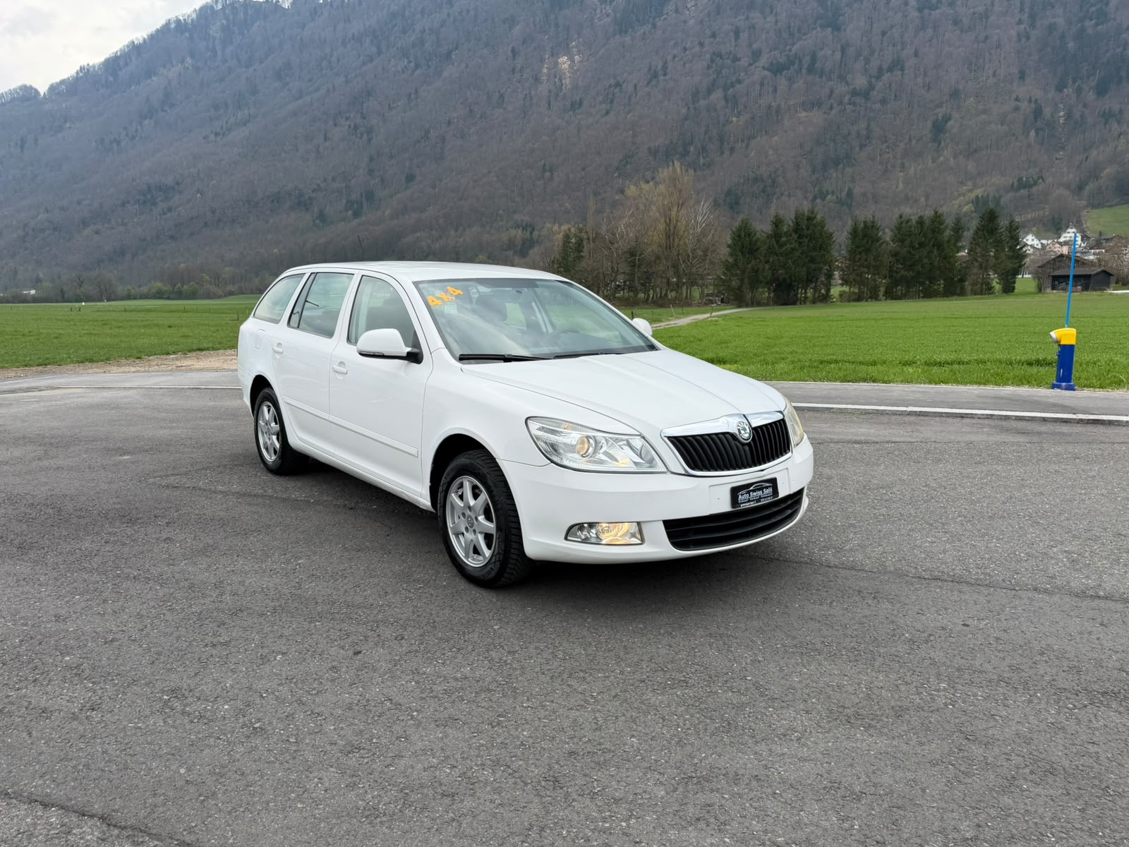 SKODA Octavia Combi 1.8 TSI Stöckli 4x4-image-0