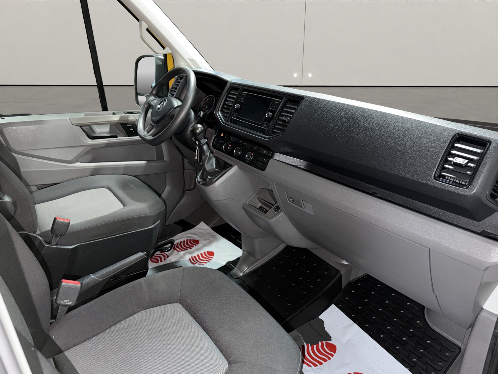 VW Crafter 35 2.0 TDI L3-image-14