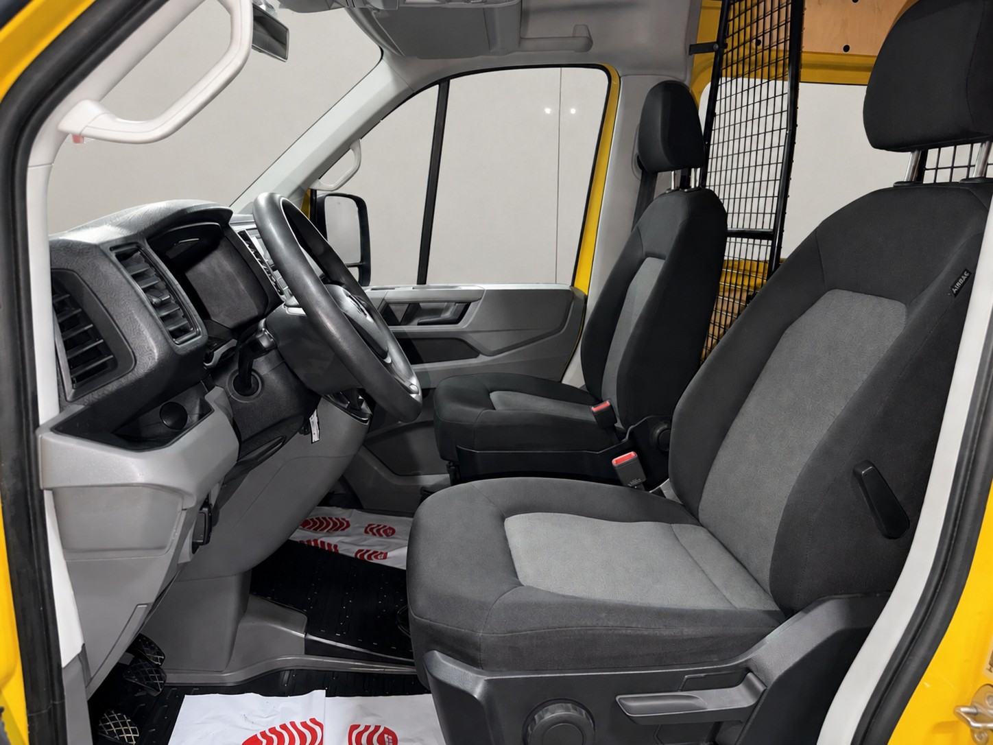 VW Crafter 35 2.0 TDI L3-image-15