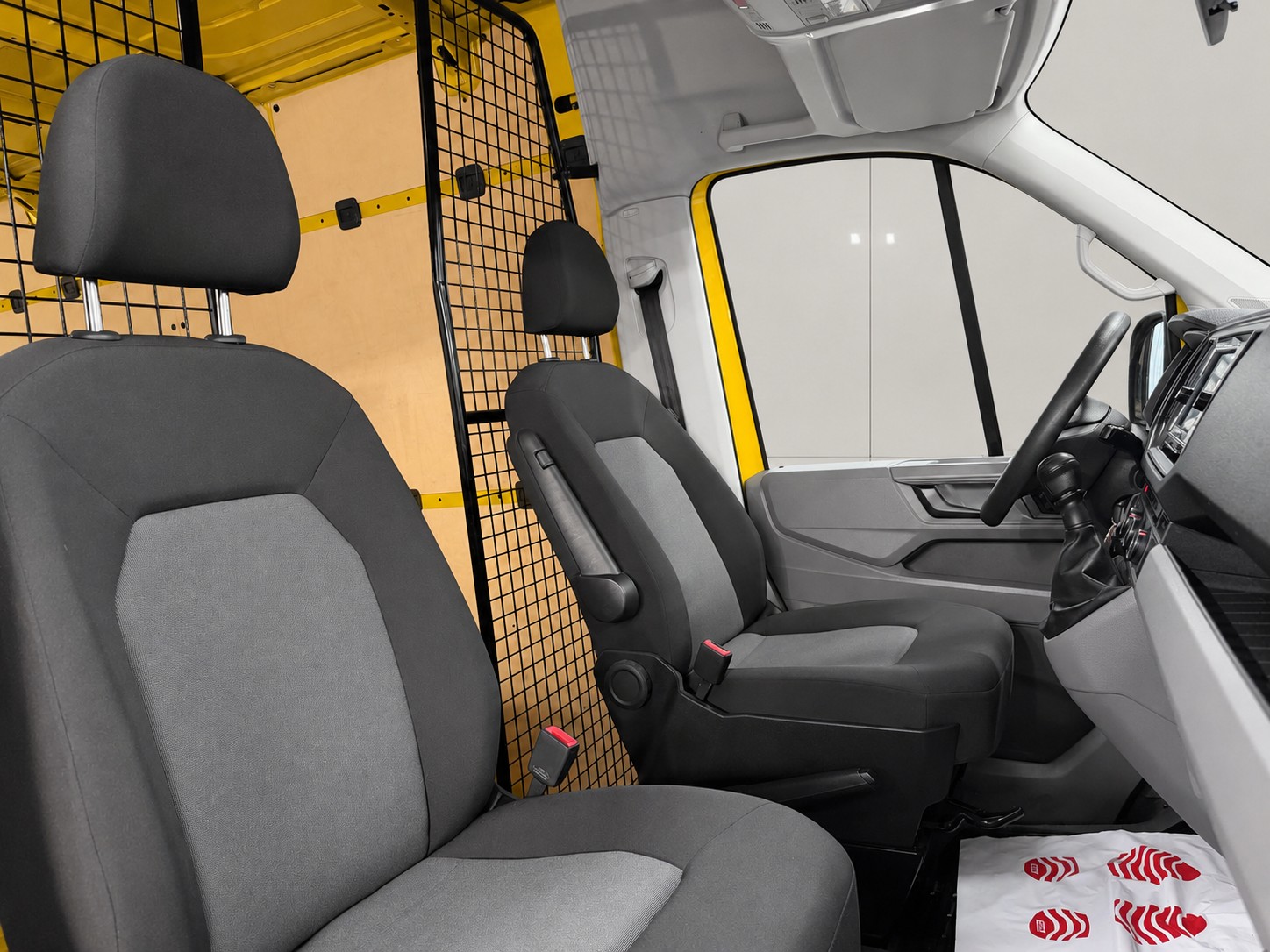VW Crafter 35 2.0 TDI L3-image-11