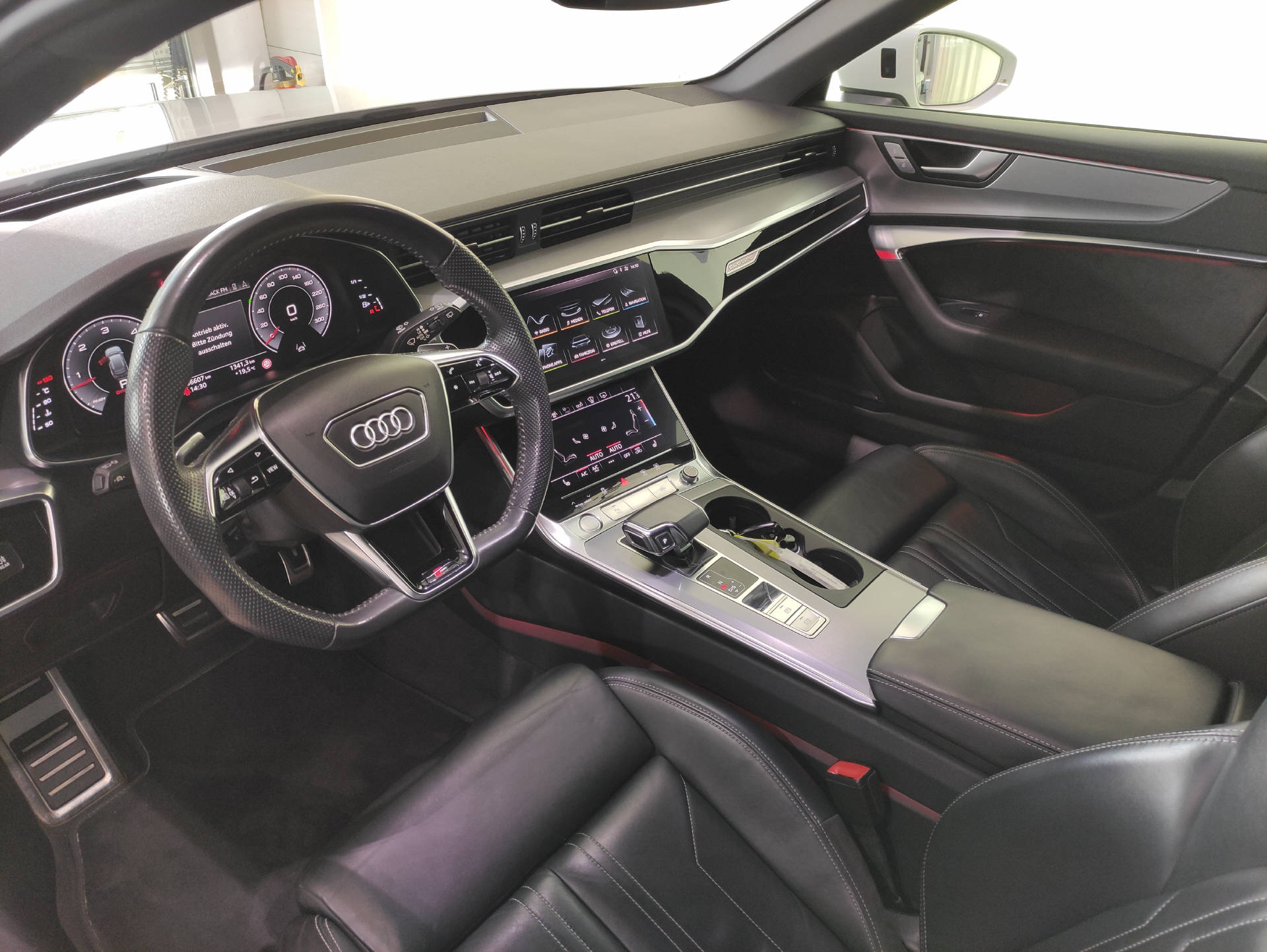 AUDI A6 Avant 50 TDI S-Line quattro T-Tronic-image-4