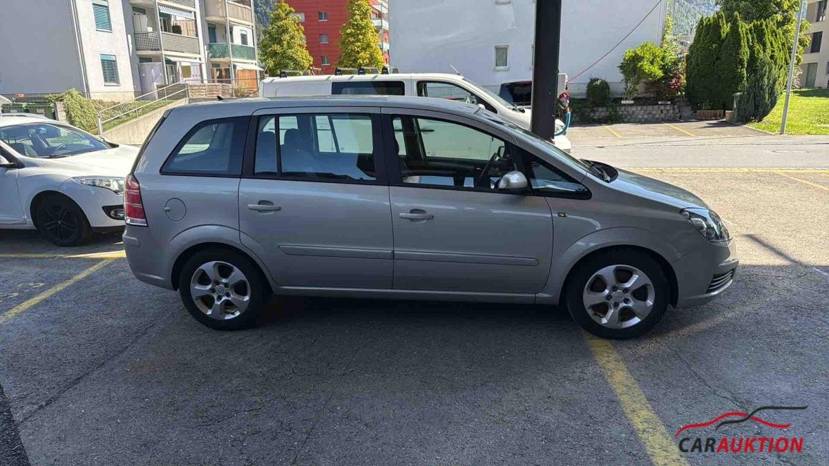 OPEL Zafira 2.2i 16V Essentia-image-4