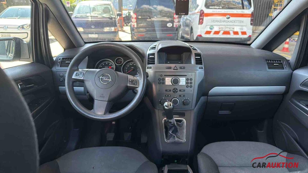 OPEL Zafira 2.2i 16V Essentia-image-6