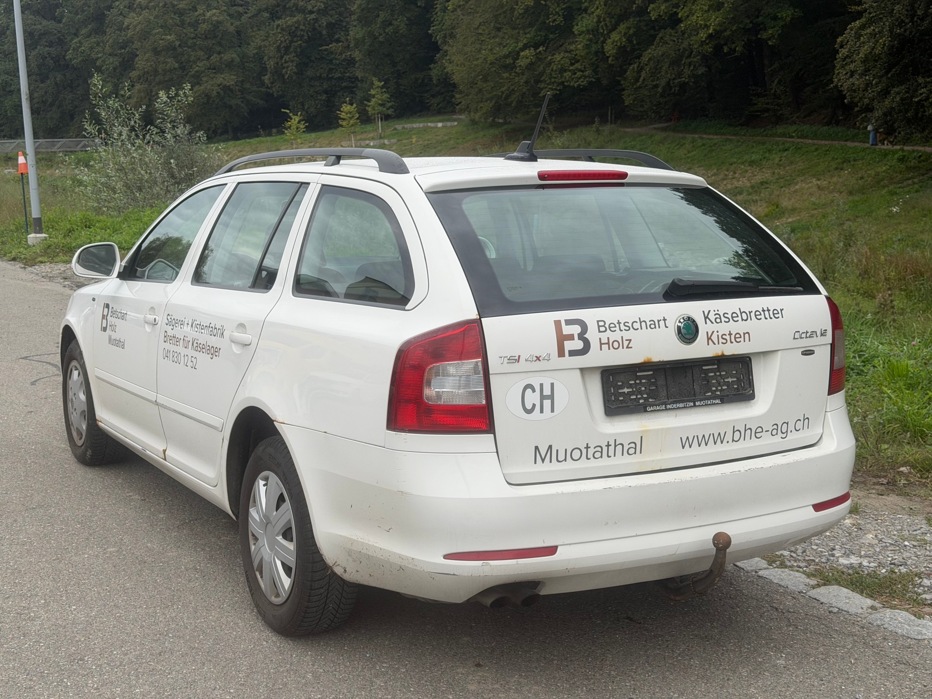SKODA Octavia Combi 1.8 TSI Laurin & Klement 4x4-image-5