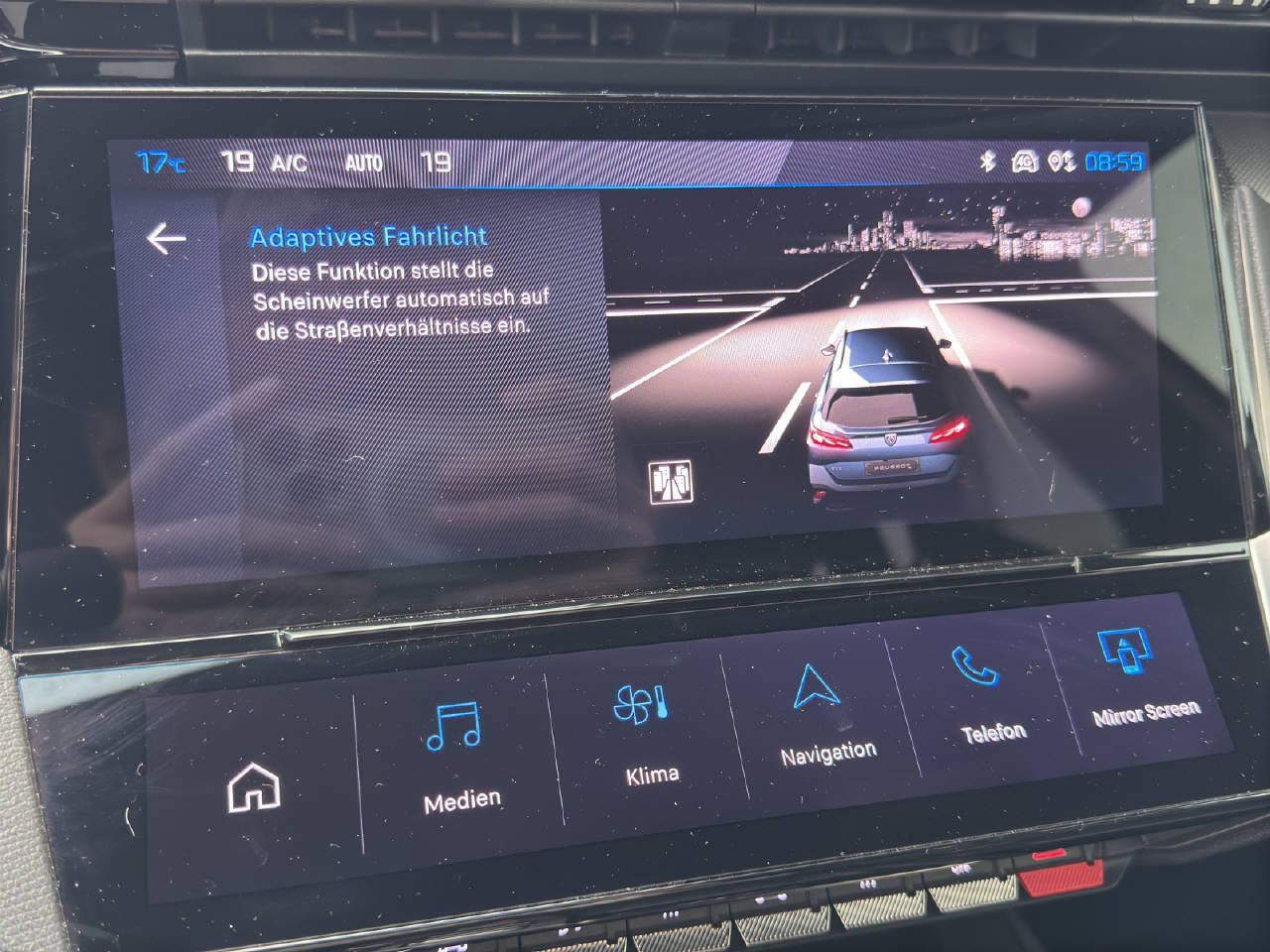 PEUGEOT 308 SW 1.6 PHEV 225 GT Pack-image-16
