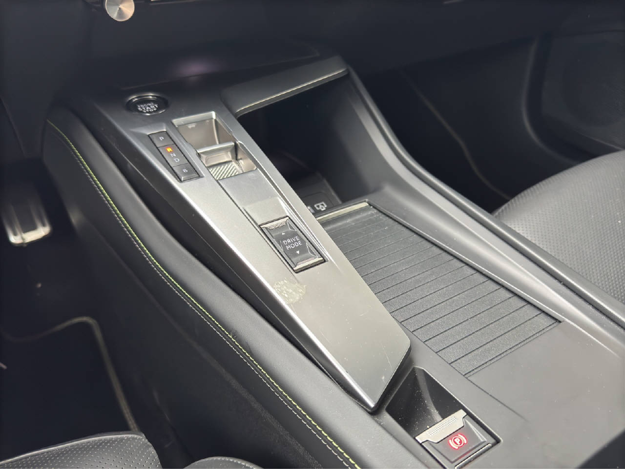 PEUGEOT 308 SW 1.6 PHEV 225 GT Pack-image-8
