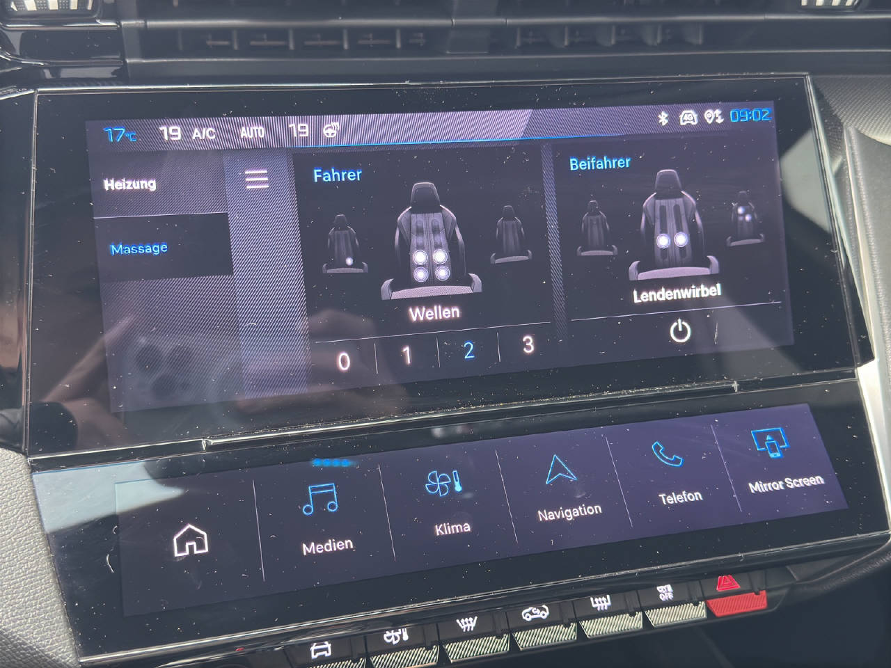 PEUGEOT 308 SW 1.6 PHEV 225 GT Pack-image-17