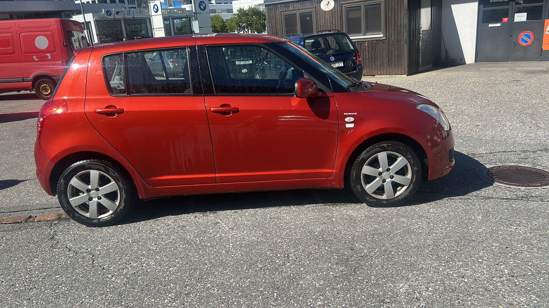 SUZUKI Swift 1.3i 16V GL Top Piz Sulai LE 4x4-image-2
