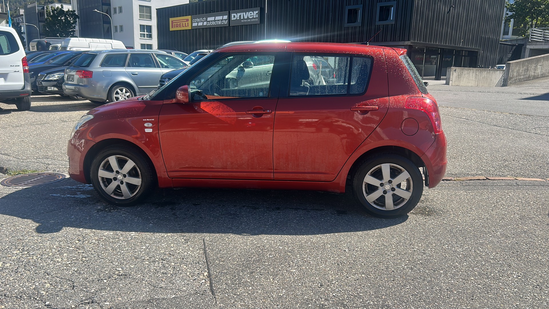 SUZUKI Swift 1.3i 16V GL Top Piz Sulai LE 4x4-image-5