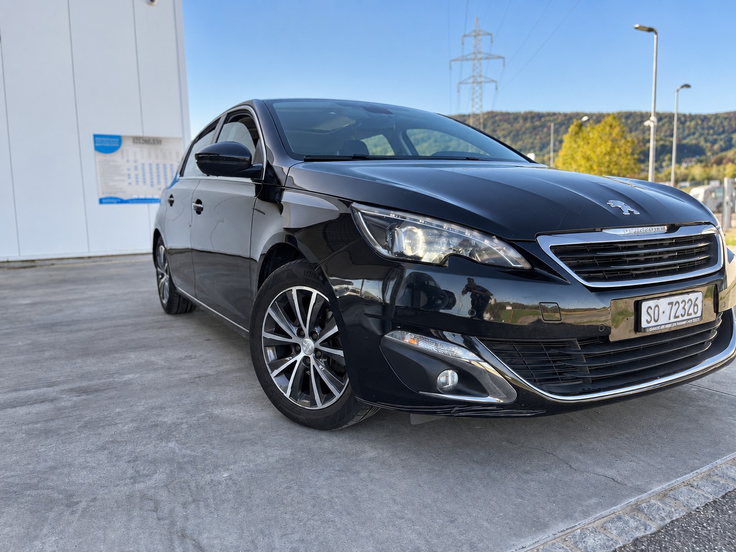 PEUGEOT 1.6 e-HDi Feline-image-1