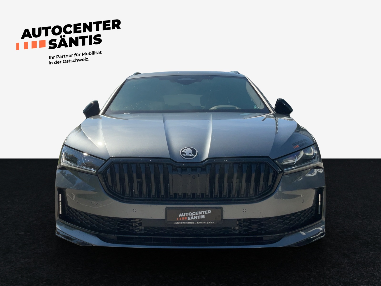 SKODA Superb Combi 2.0 TDi Sportline 4x4 DSG-image-1