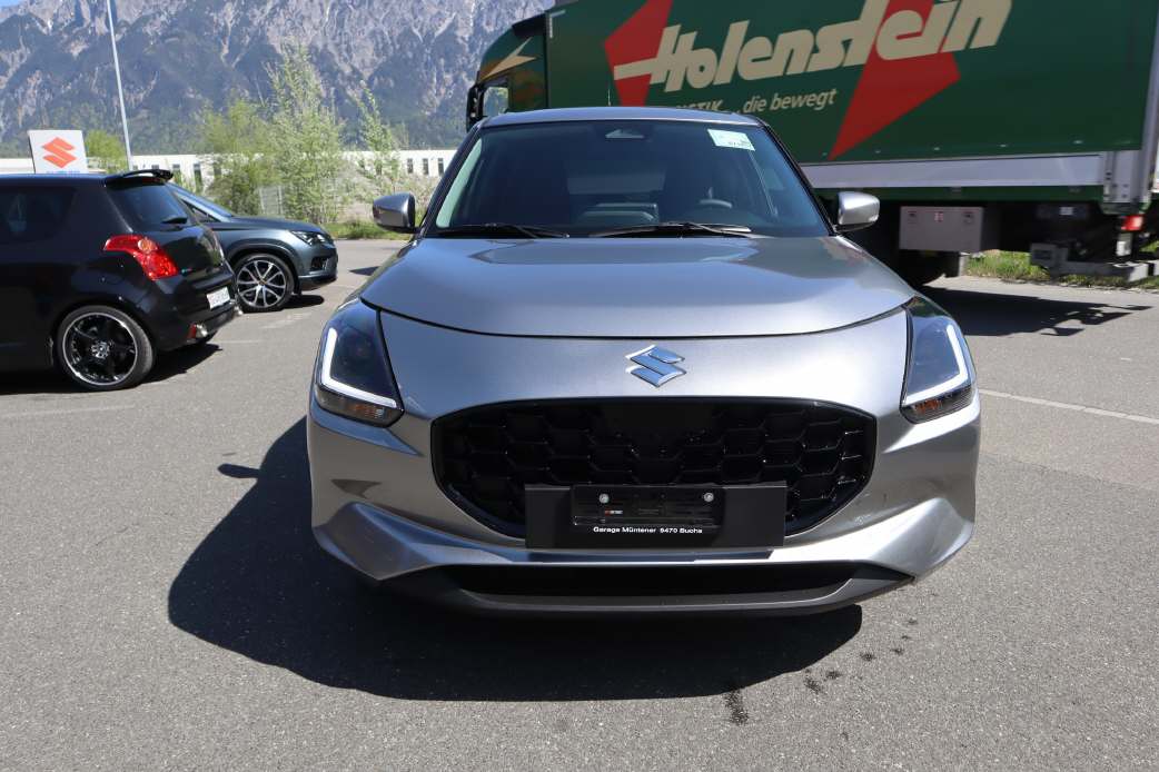 SUZUKI Swift 1.2 Sakura Top Hybrid 4x4-image-1