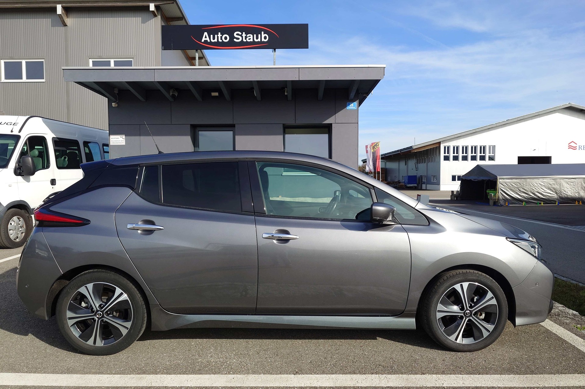 NISSAN Leaf Tekna-image-1