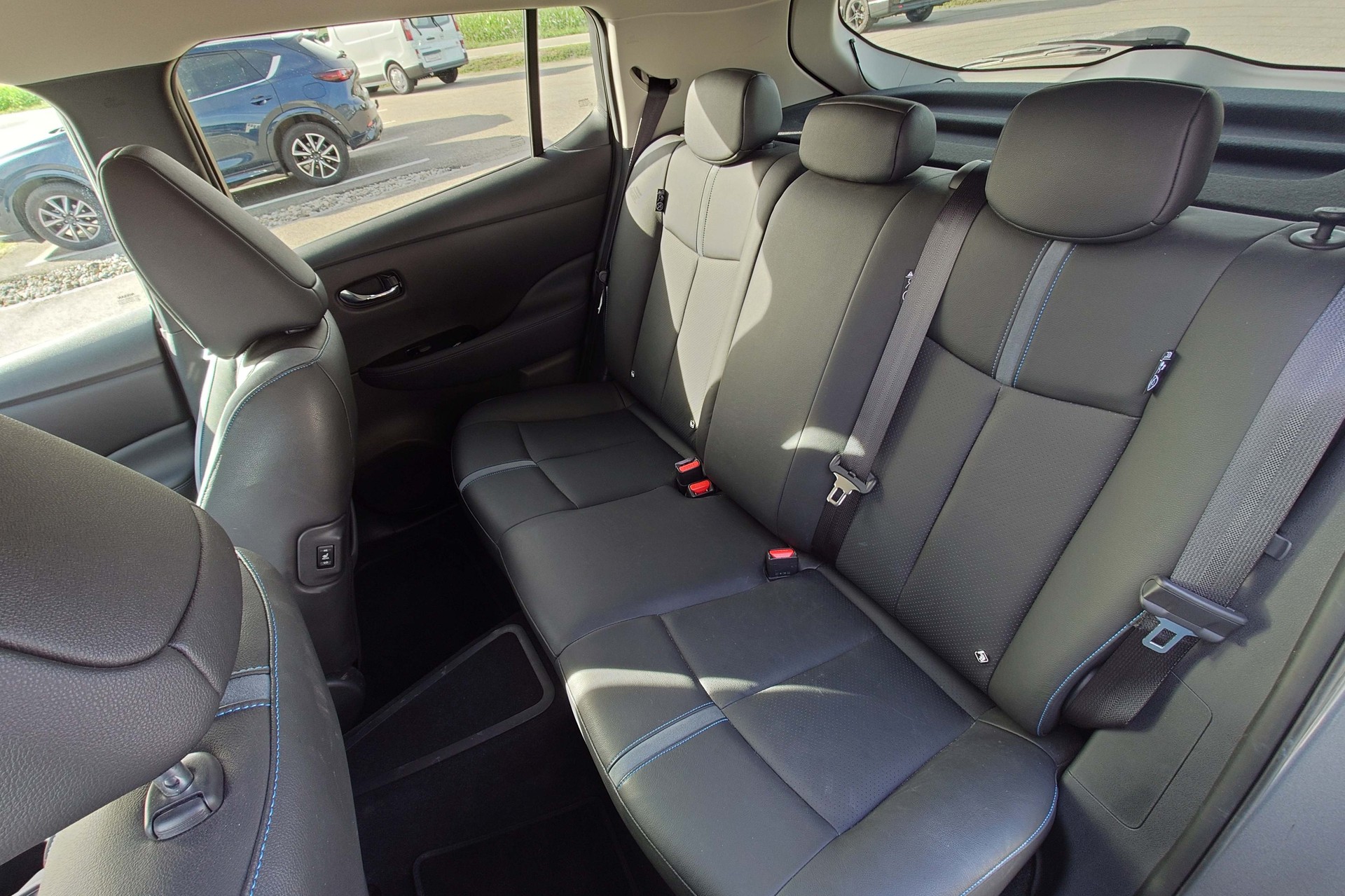 NISSAN Leaf Tekna-image-8