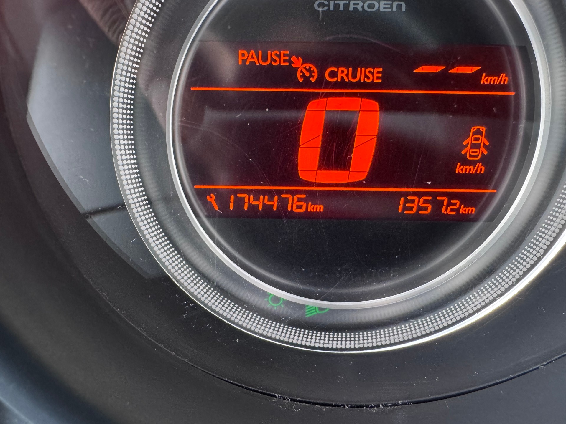 CITROEN C4 Berline 1.4 VTi Attraction-image-7